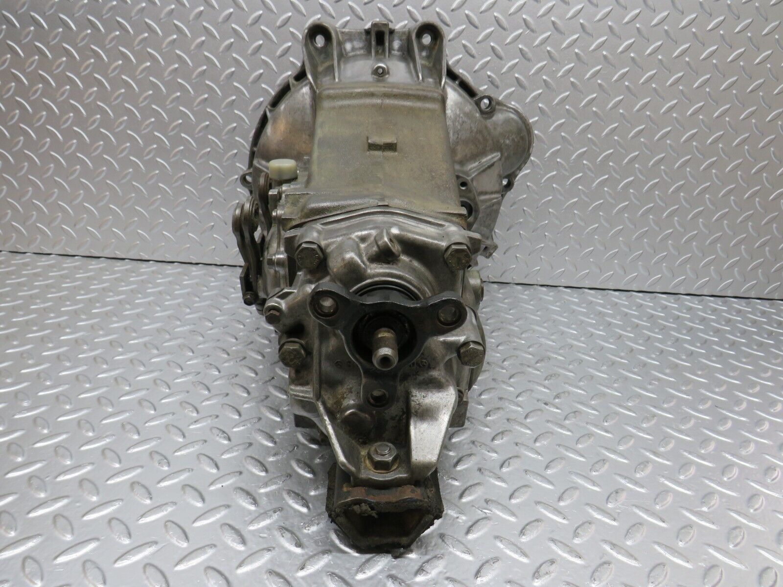 32931 Mercedes-Benz W123 300D Manual Gearbox 4 Speed 1152612501 870215