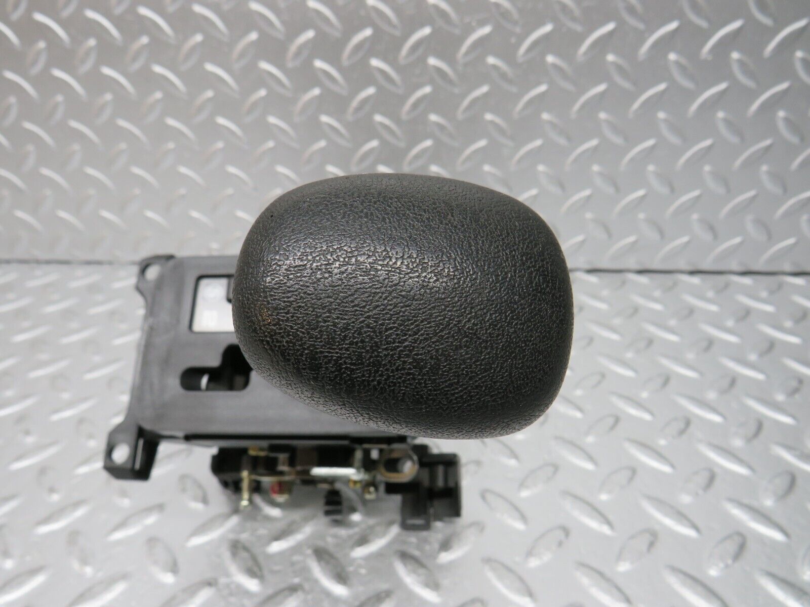 31673 Mercedes-Benz W201 190LE 1.8L Automatic Gear Selector 1292670637