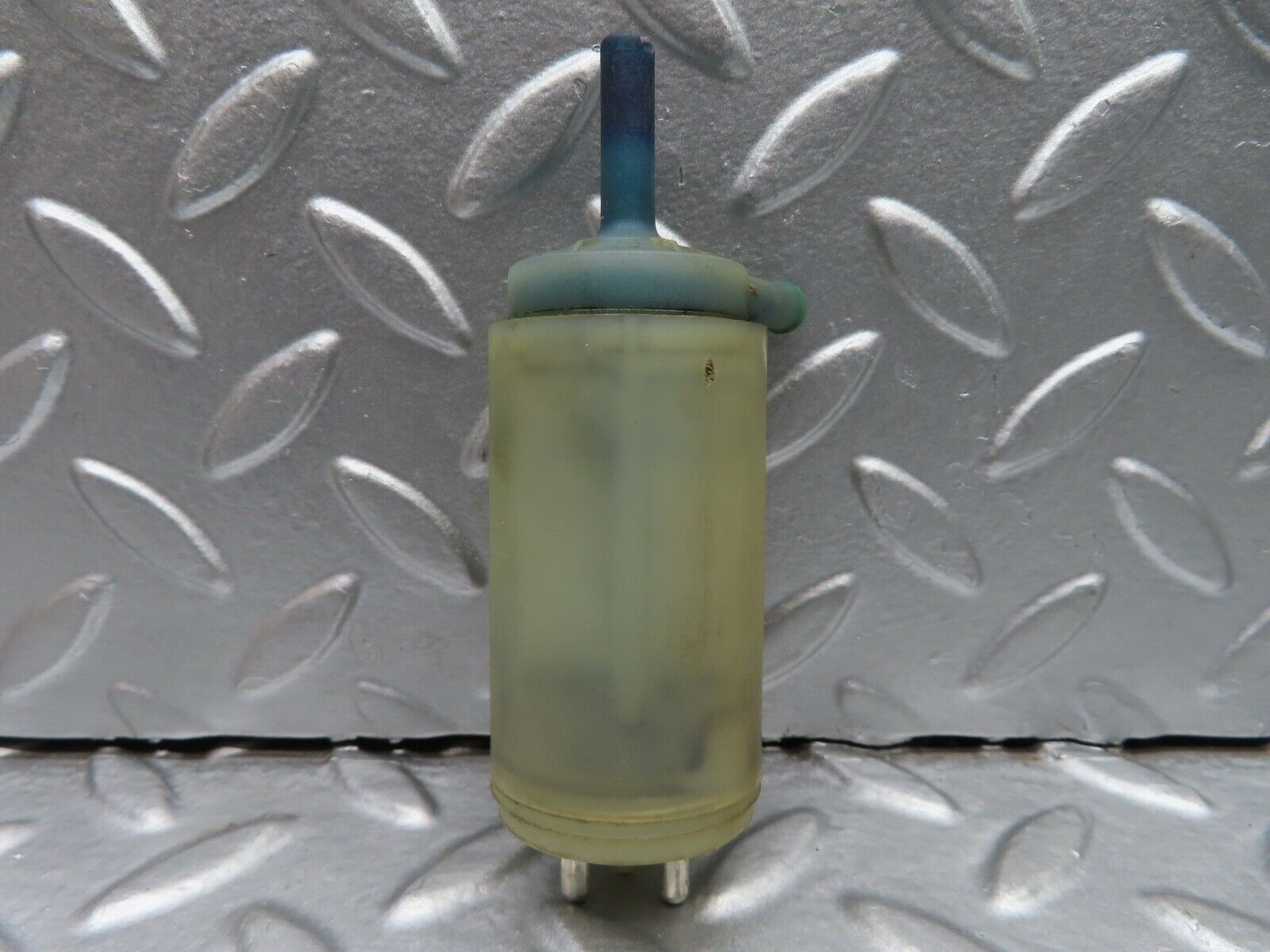 21092 Mercedes-Benz W123 230E Windscreen Washer Pump