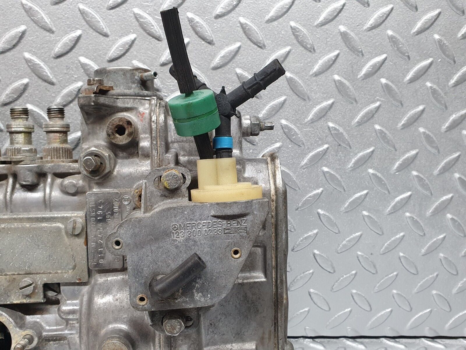 40862 Mercedes-Benz W123 300D Diesel Fuel Injection Pump Bosch 0112466193 6170702901