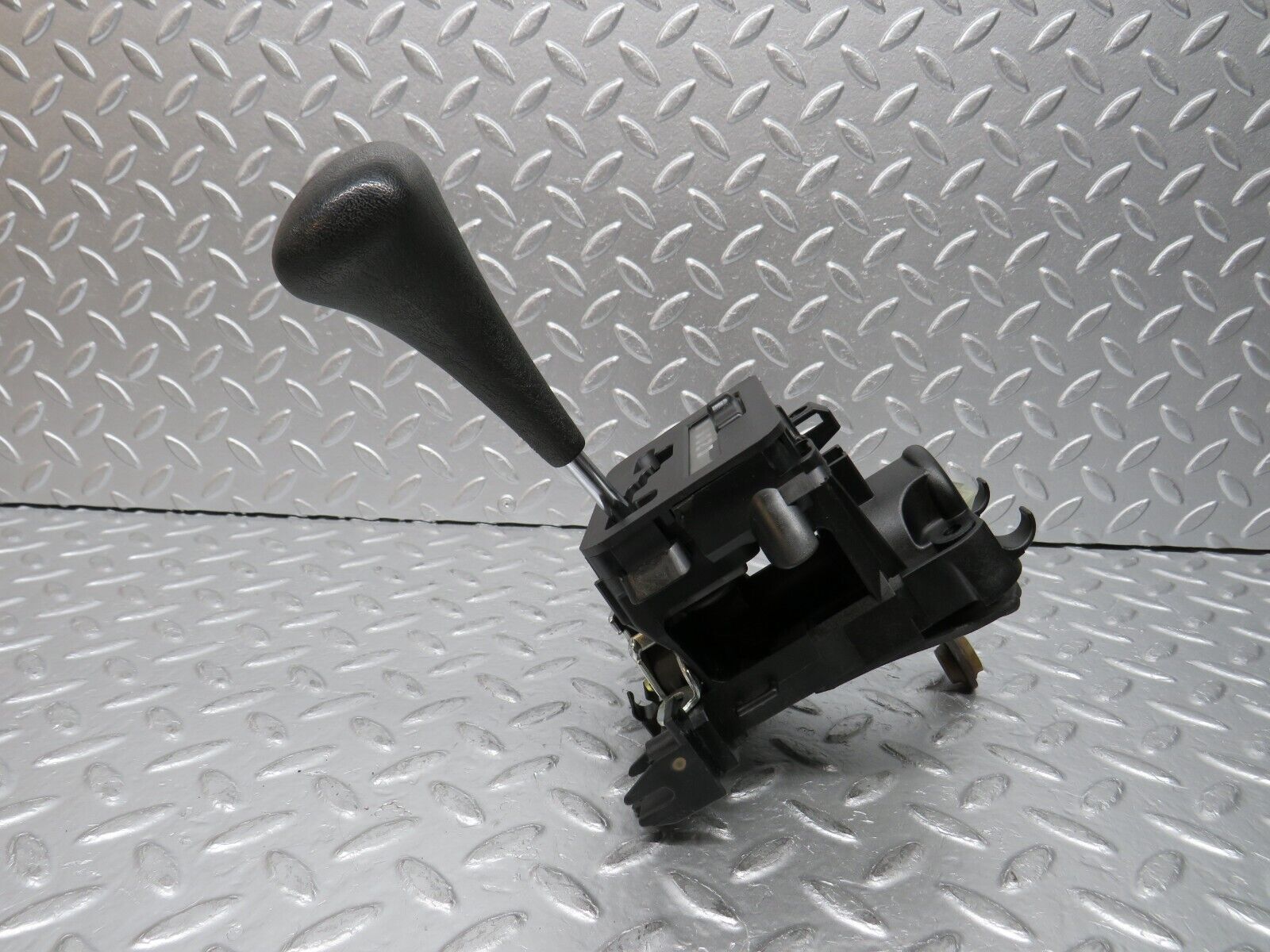 31673 Mercedes-Benz W201 190LE 1.8L Automatic Gear Selector 1292670637