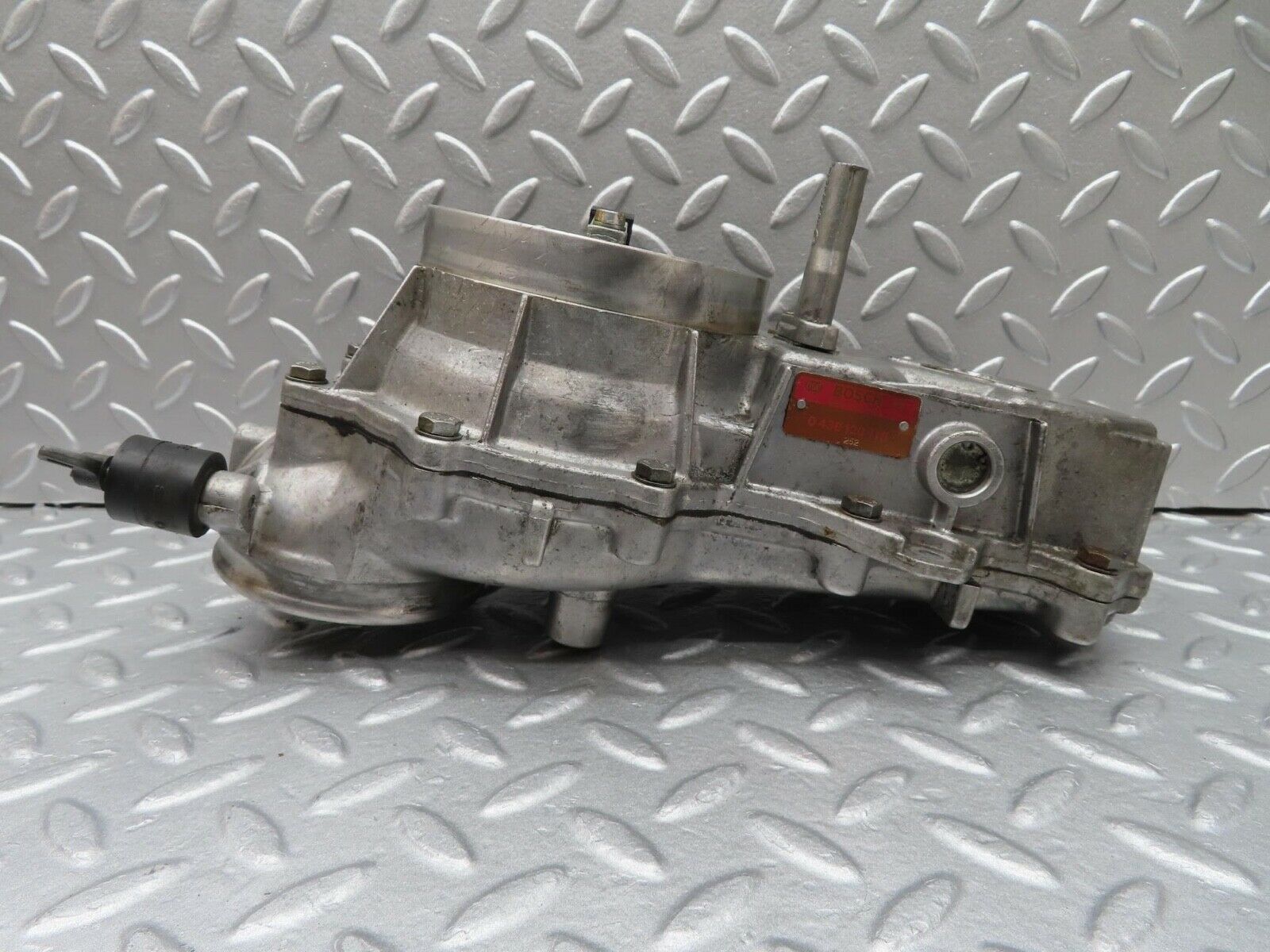 15922 Mercedes-Benz W123 280E Air Flow Mass Meter Sensor Bosch 0438120115