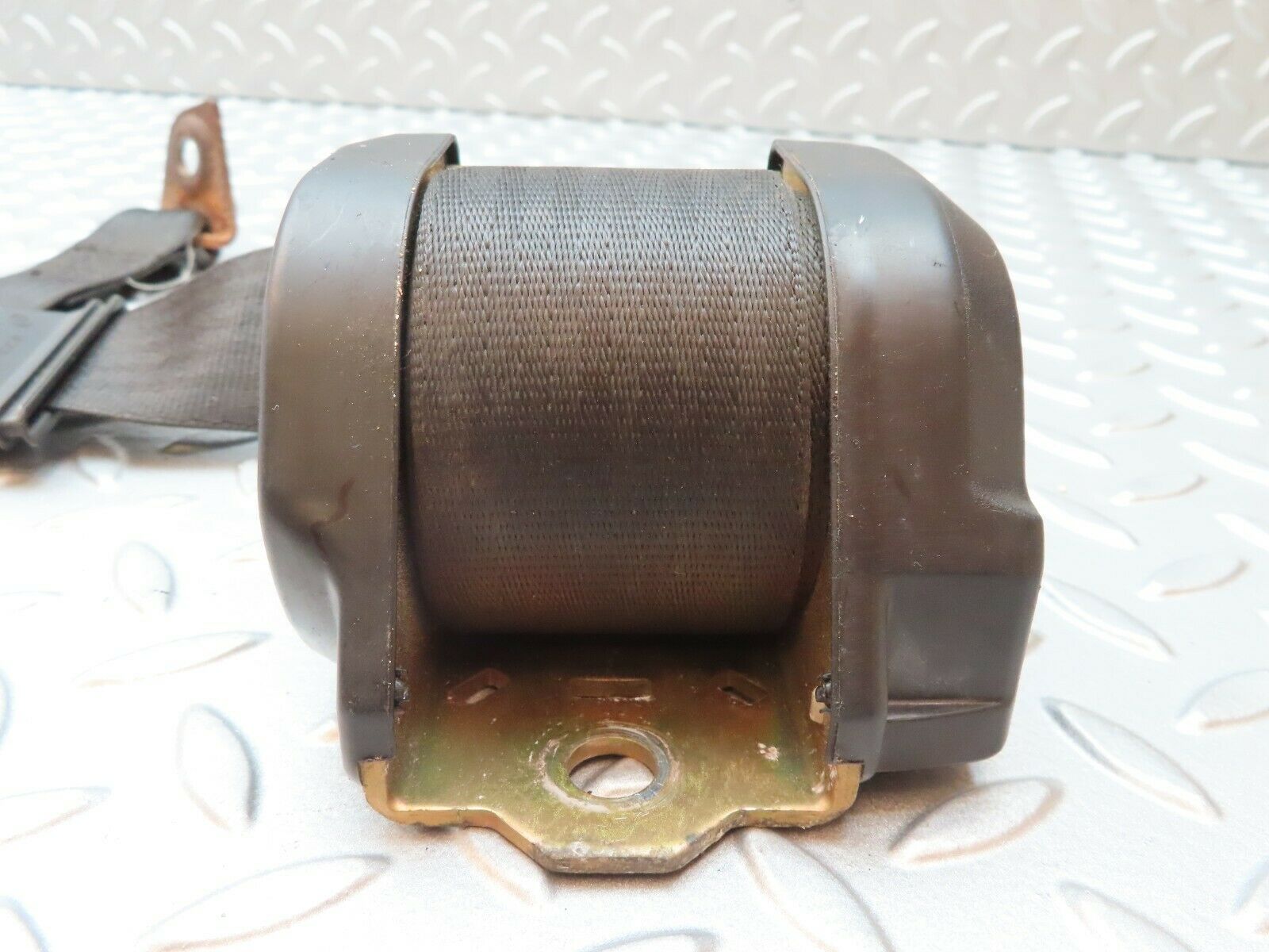 4246 Mercedes-Benz V123 240D LWB Rear Left Seat Belt 1238605585