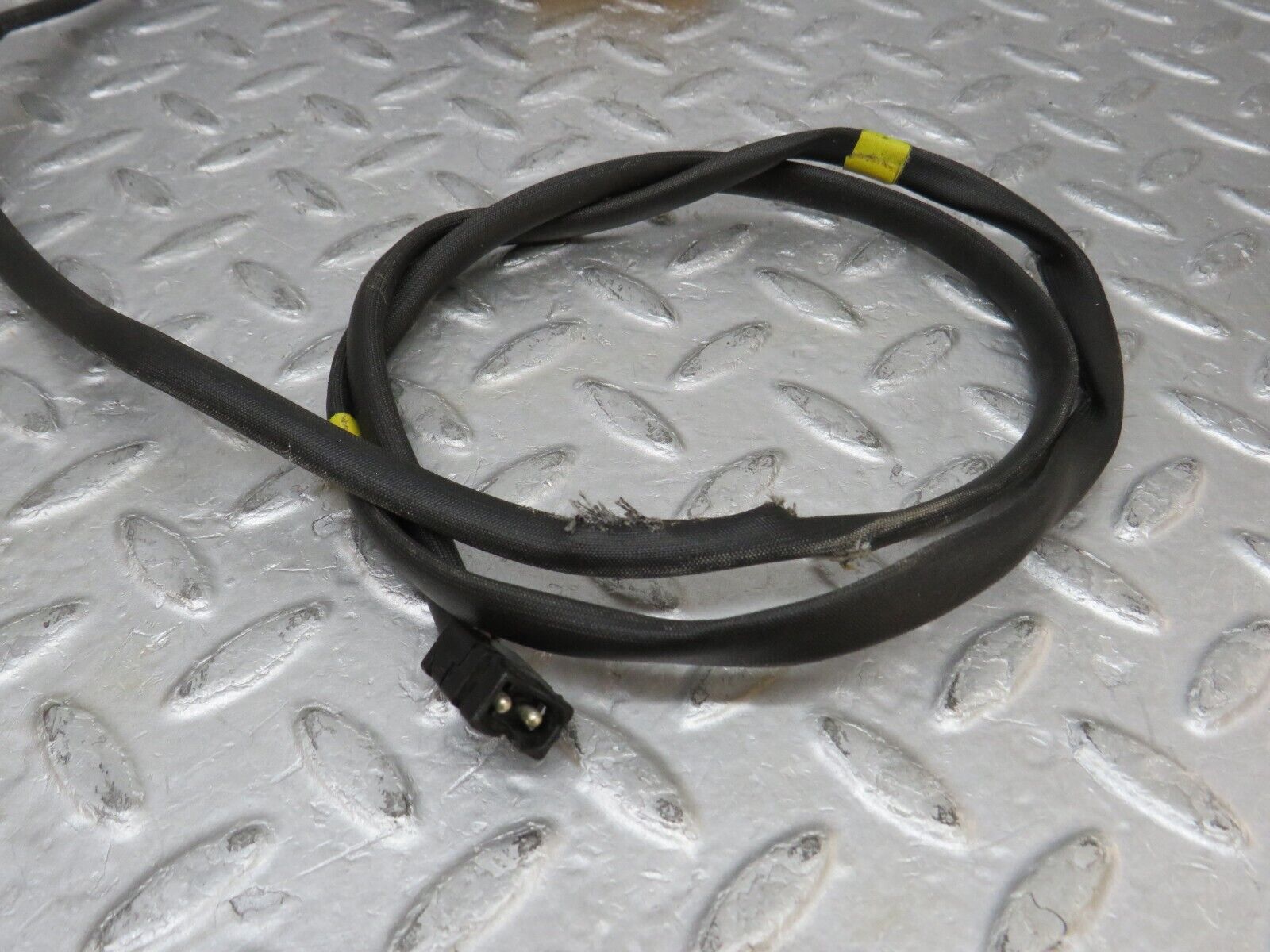 37067 Mercedes-Benz C126 420SEC Coupe Headrest Adjustment Motor Left Side