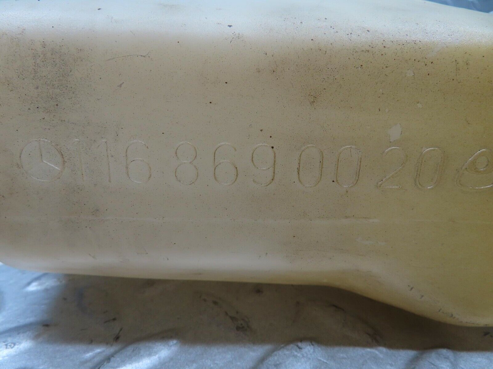 14437 Mercedes-Benz W116 350SE Windscreen Washer Fluid Reservoir 1168690020