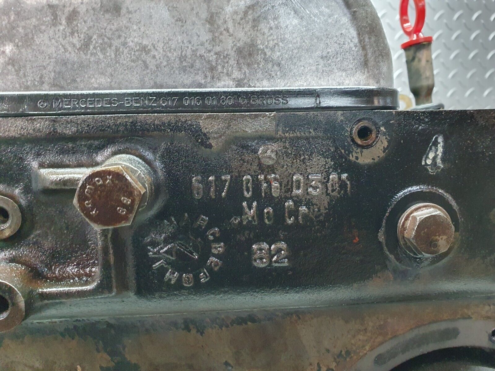 40865 Mercedes-Benz W123 300D Complete Engine 617.912 6170110901