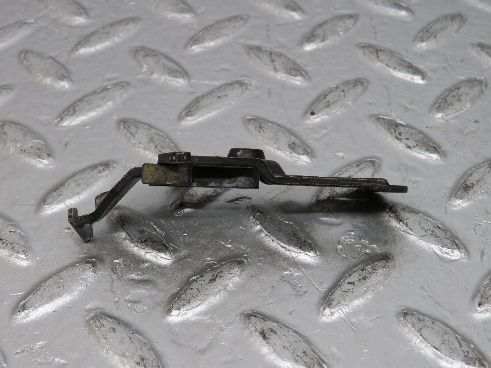 32293 Mercedes-Benz W123 230E Glove Box Lock Latch 1236890132