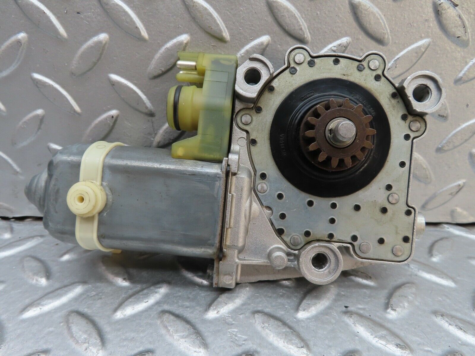 19360 Mercedes-Benz C140 CL420 Coupe Left Window Regulator Motor 1407202146