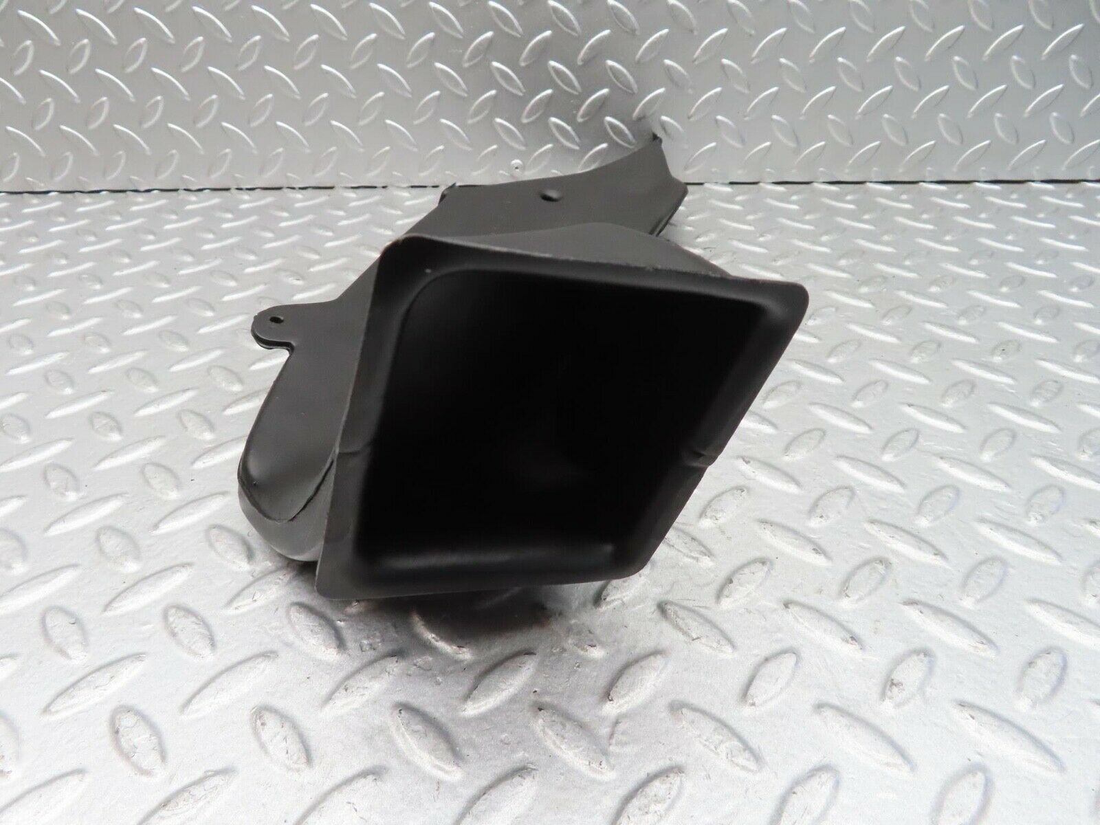 14355 Mercedes-Benz W116 350SE Ventilation Air Duct Left Side 1168310146