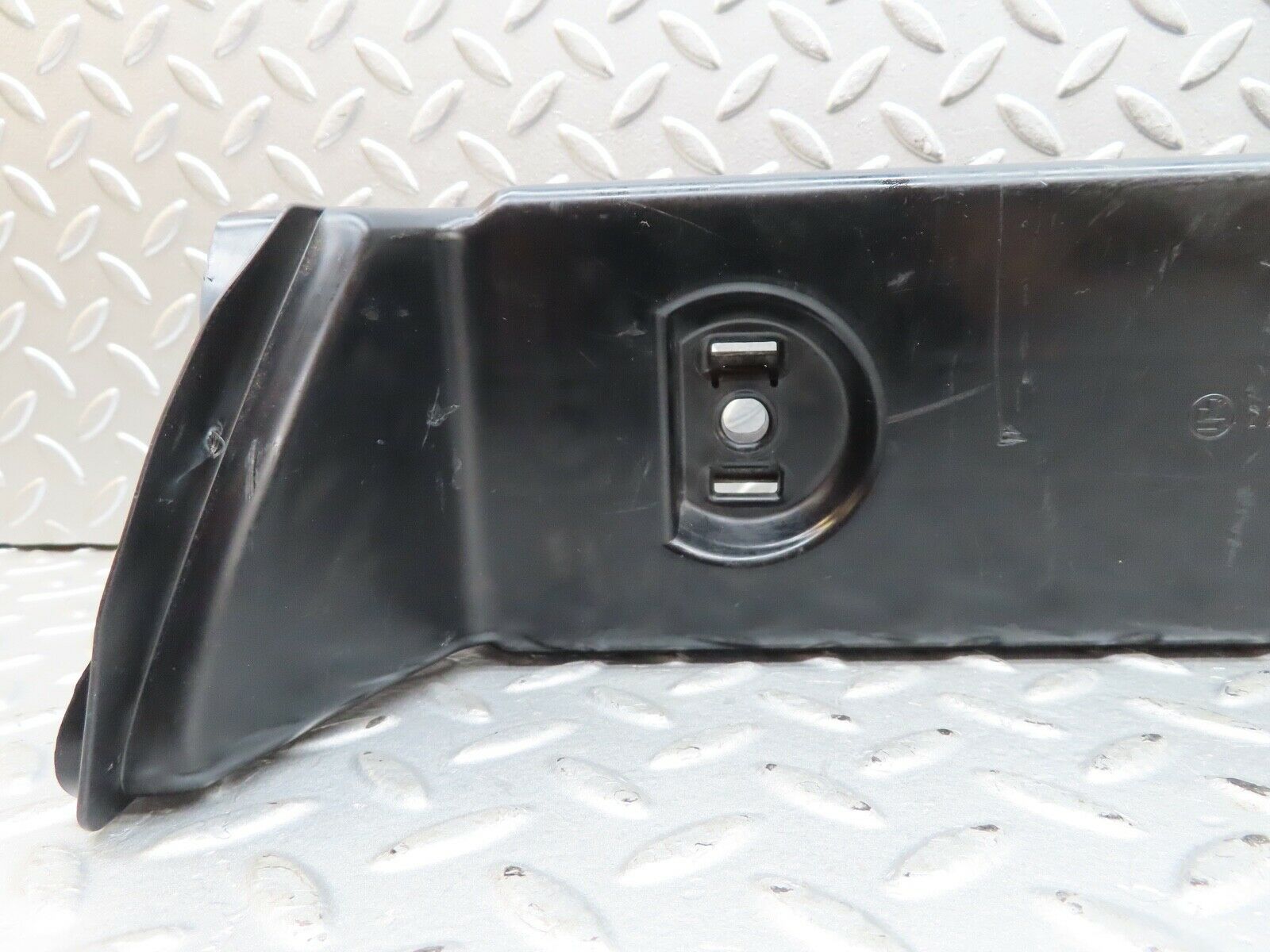 17580 Mercedes-Benz W116 450SEL Right Tail Light Bulb Holder