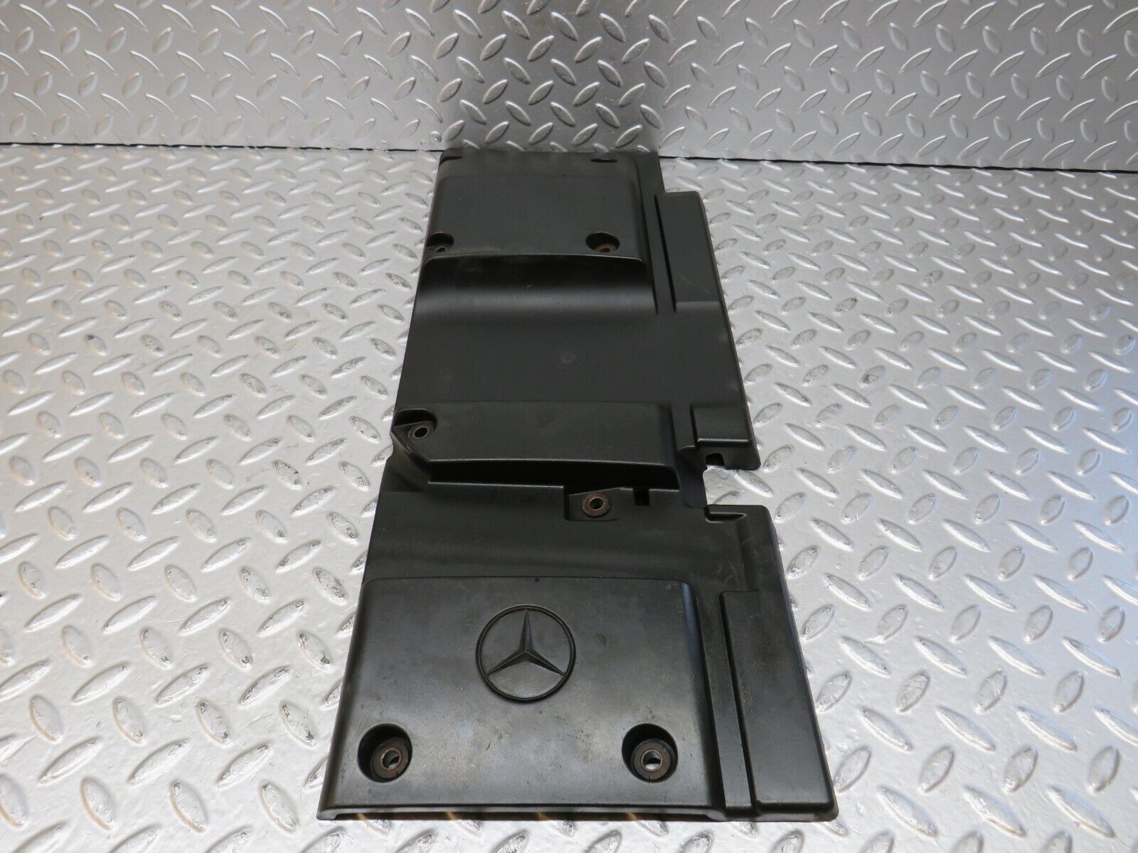 27786 Mercedes-Benz S124 300TE Wagon Engine Cover 6060100067