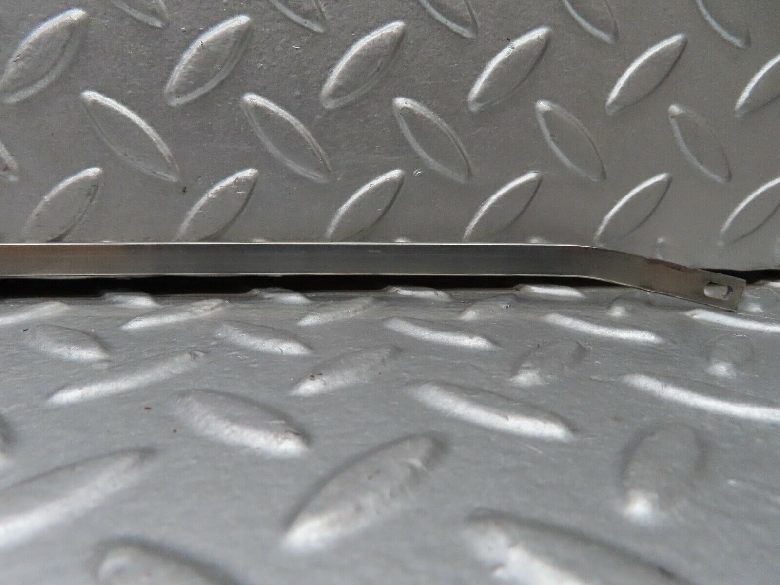 18405 Mercedes-Benz W111 220SE Coupe Wiper Arm Left Side