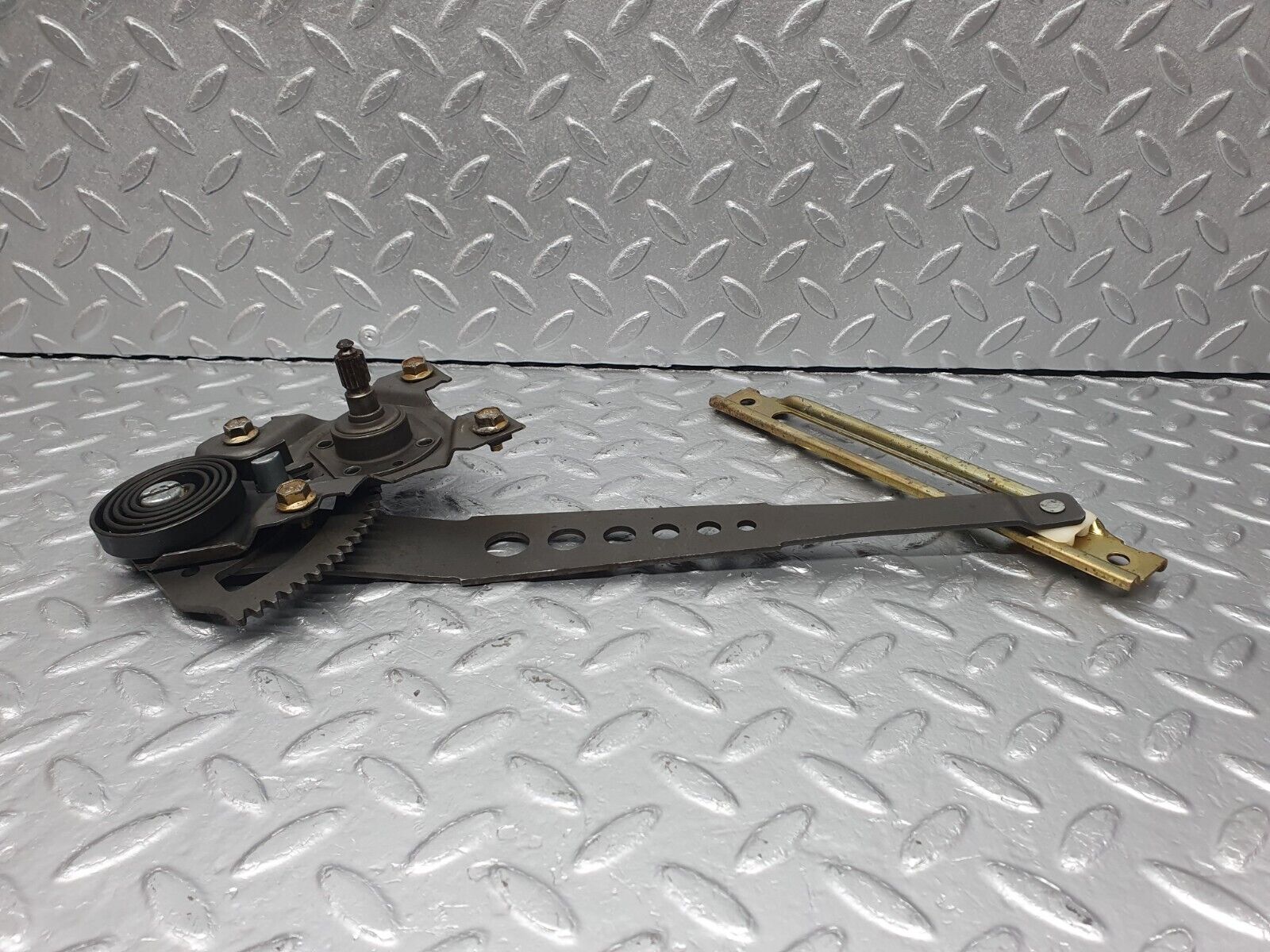 40729 Mercedes-Benz W123 300D Rear Left Manual Window Regulator 1237301946