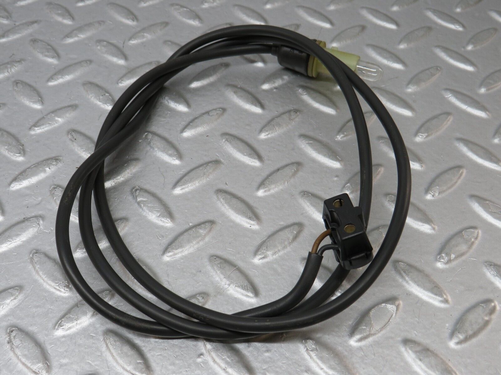 36267 Mercedes-Benz W126 420SE Front Wing Indicator Wire Cable 1249971881