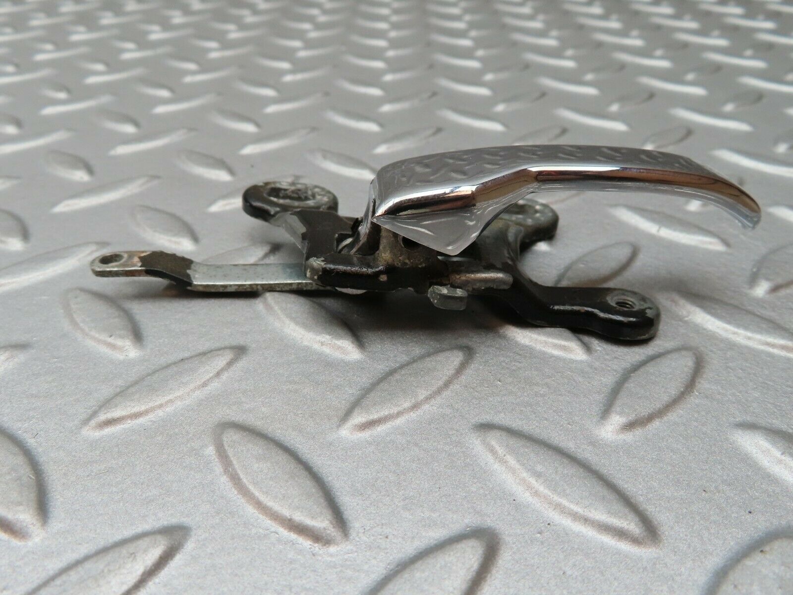 4118 Mercedes-Benz W108 280SE Right Interior Door Handle 1107660419