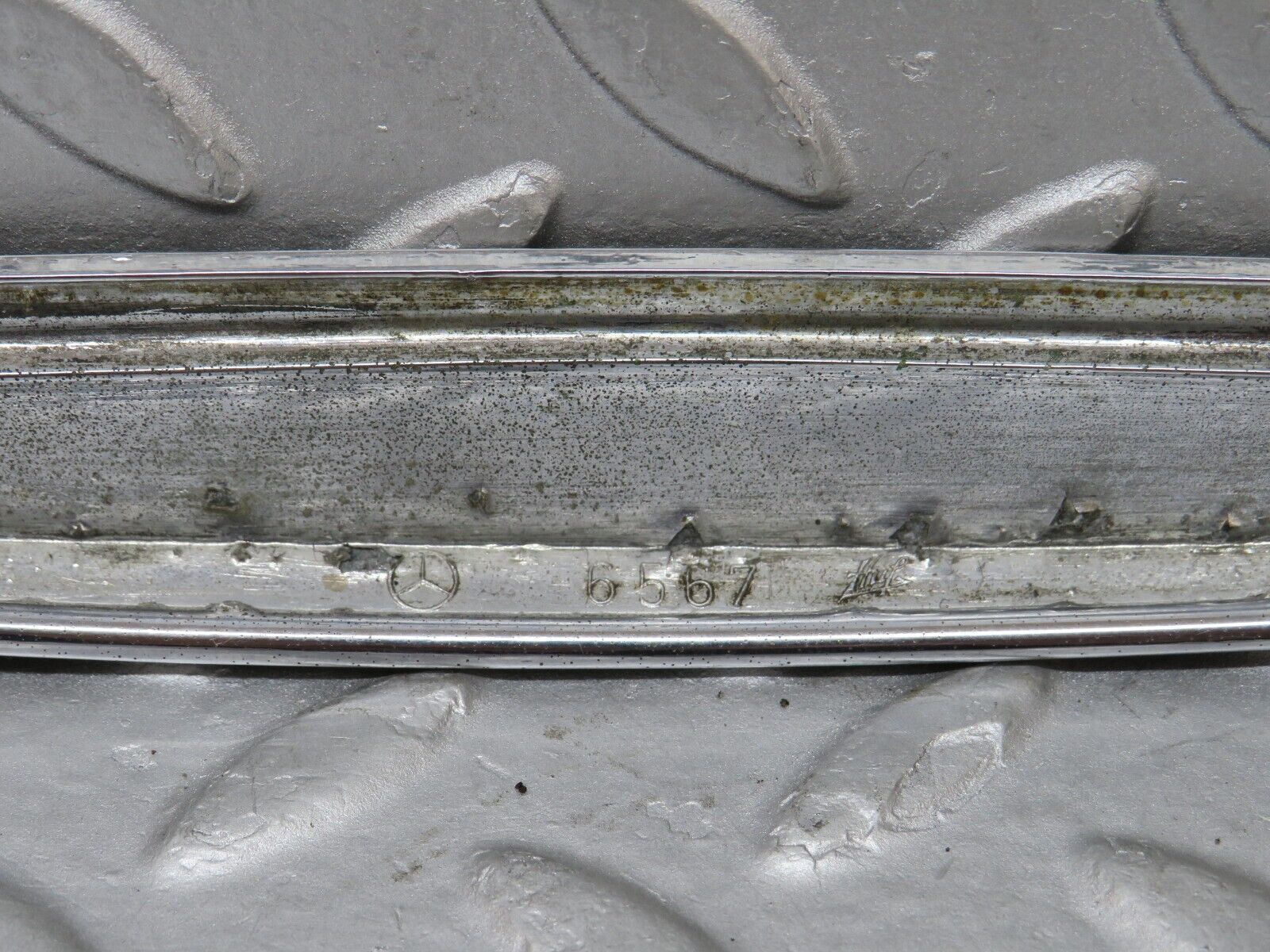 35707 Mercedes-Benz W108 Trunk Lid Chrome Handle