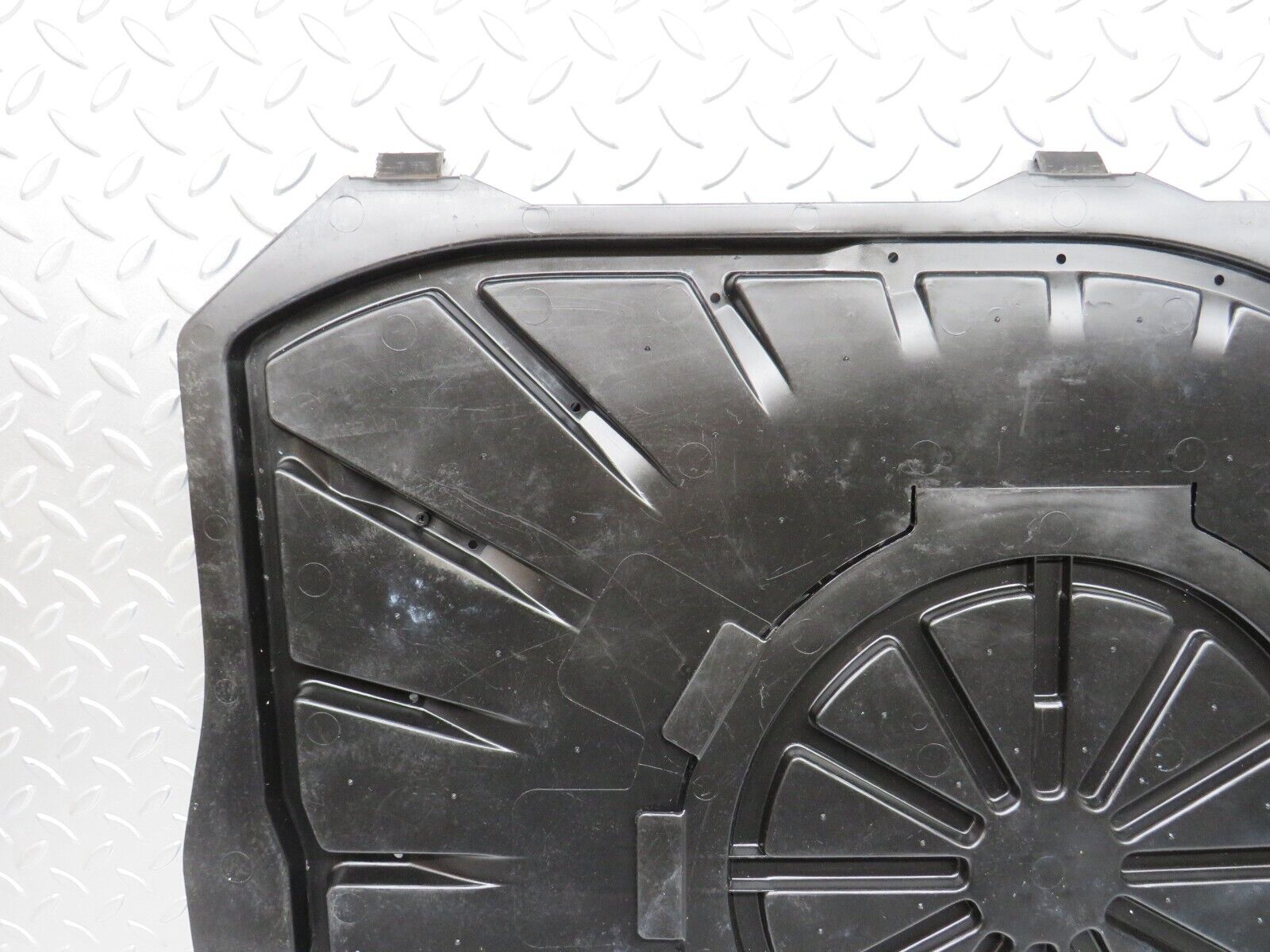 38787 Mercedes-Benz W201 190E 2.6L Boot Trunk Spare Wheel Cover 2016931633 2016930014