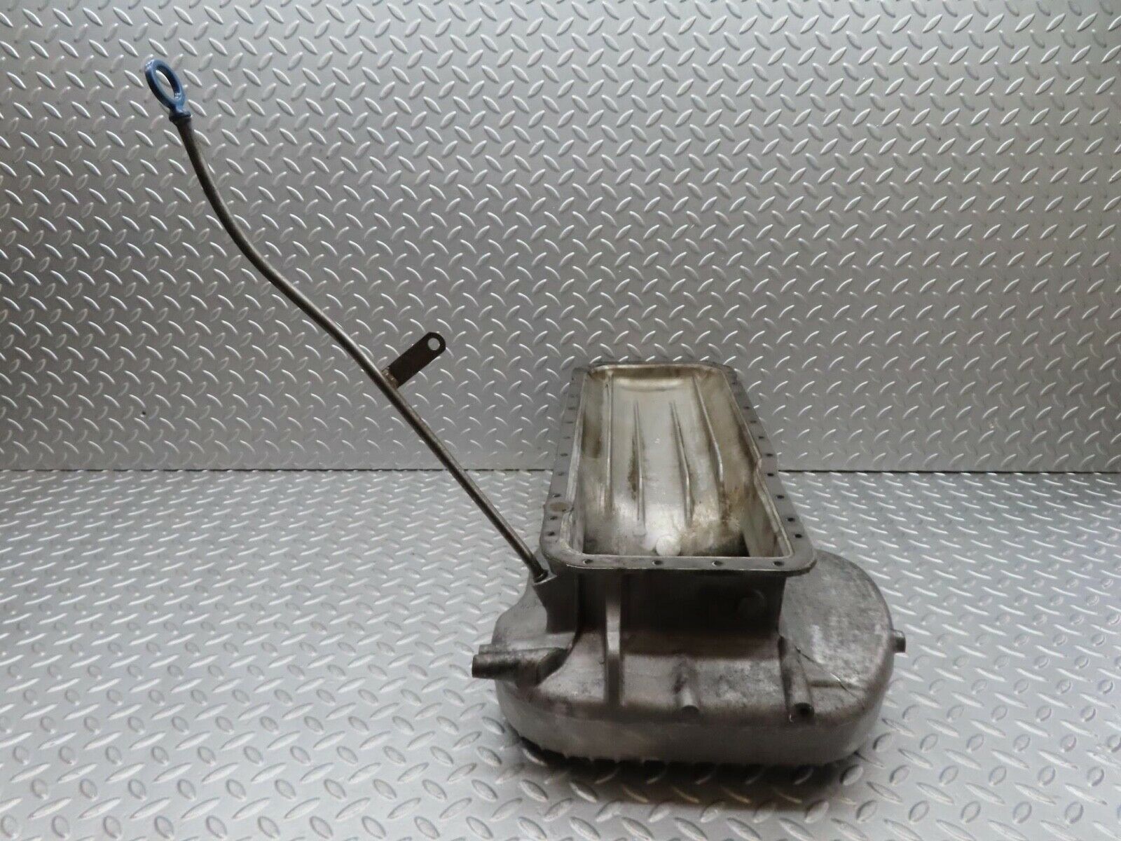 16528 Mercedes-Benz C107 350SLC Coupe Oil Pan Oil Sump 1160102913