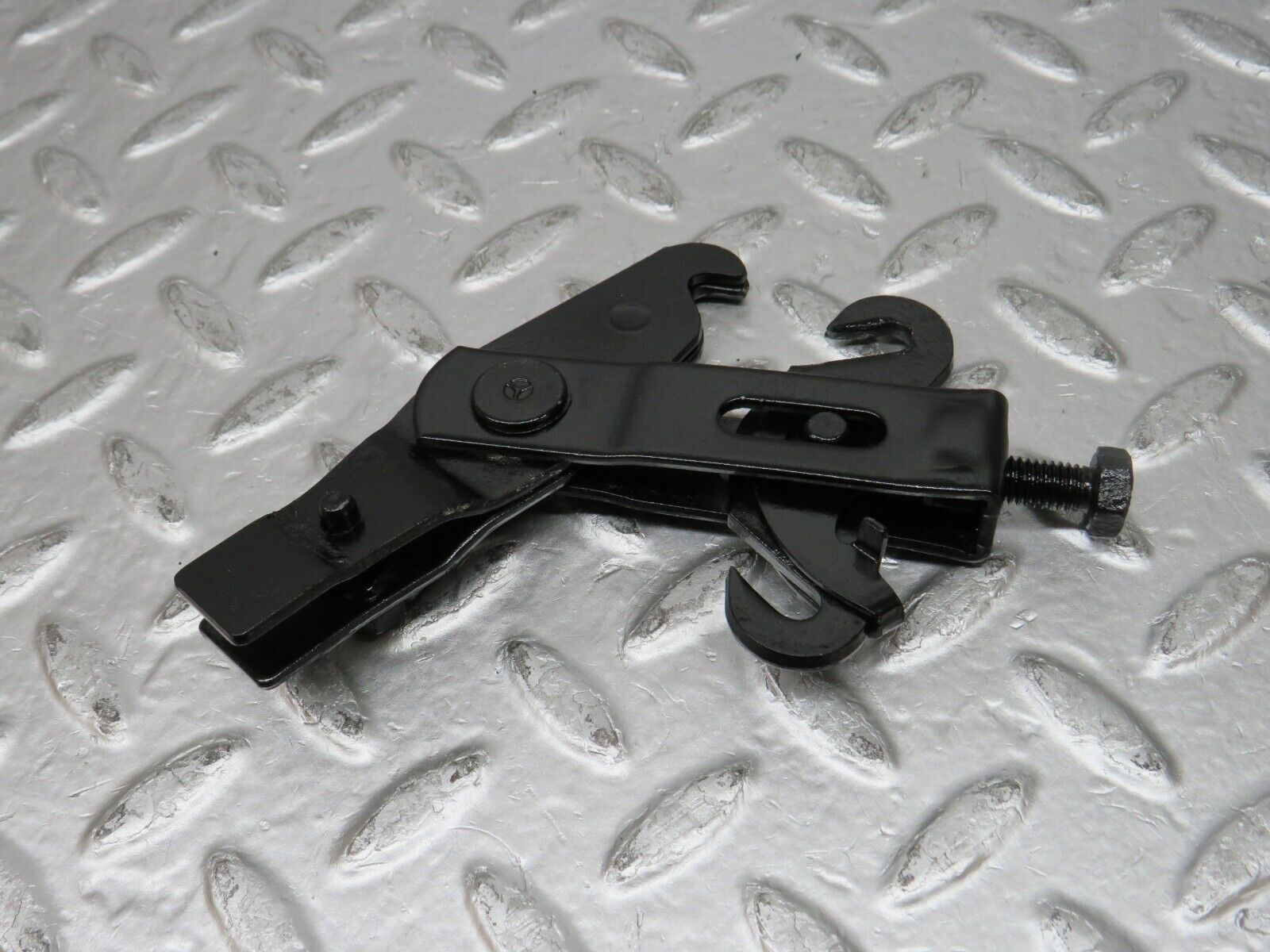 31783 Mercedes-Benz W201 190LE 1.8L Handbrake Adjusting Handbrake Regulator