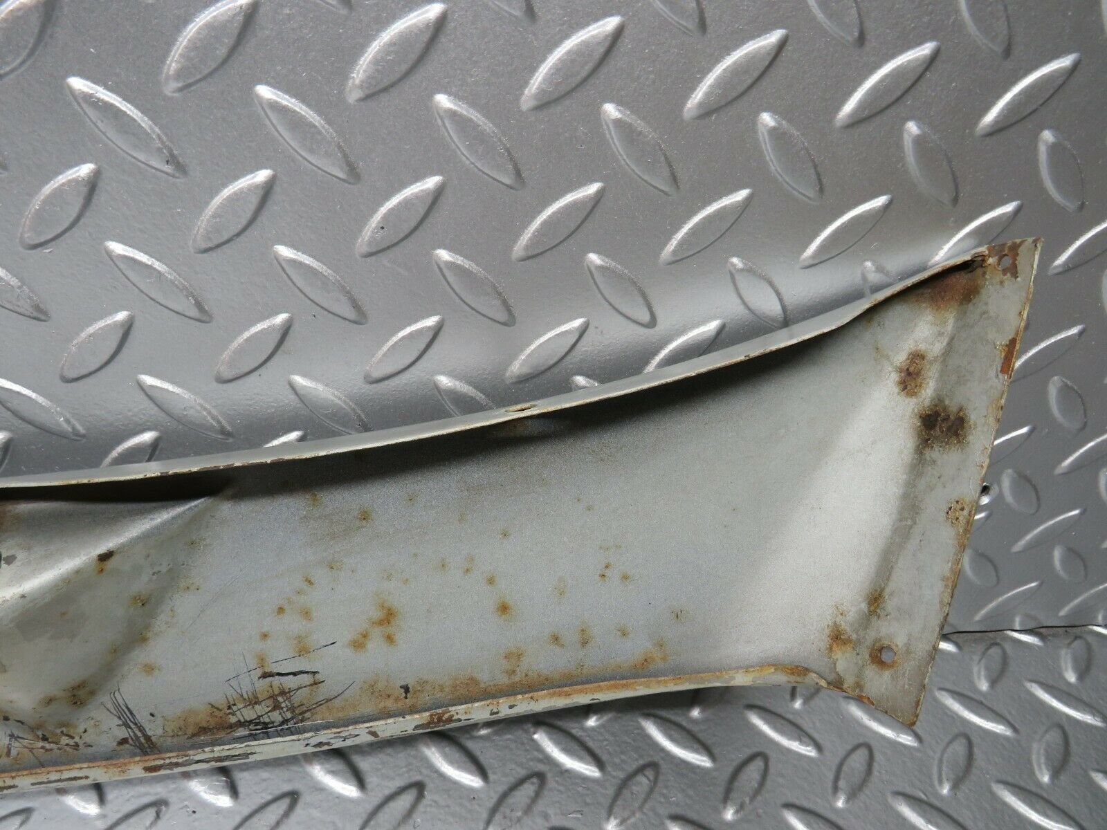 24503 Mercedes-Benz W108 Wiper Motor Cover