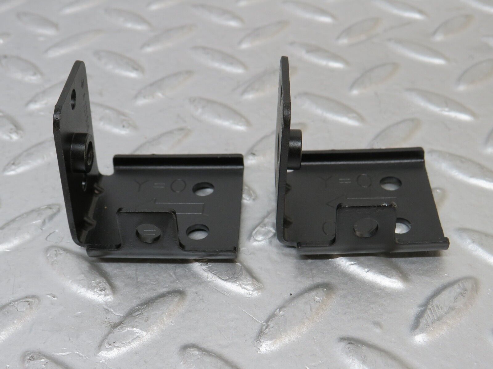 35170 Mercedes-Benz W221 Engine Bay Crash Sensor Bracket 2x 2215458040