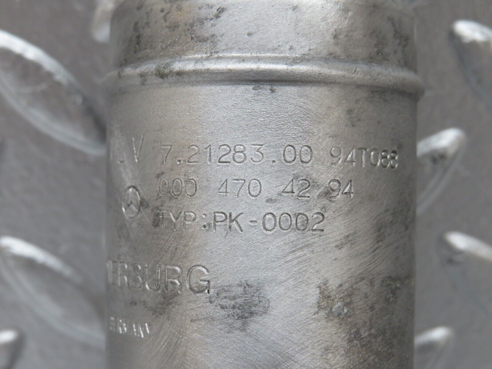 25668 Mercedes-Benz W124 280E Fuel Pump Pierburg 0004704294