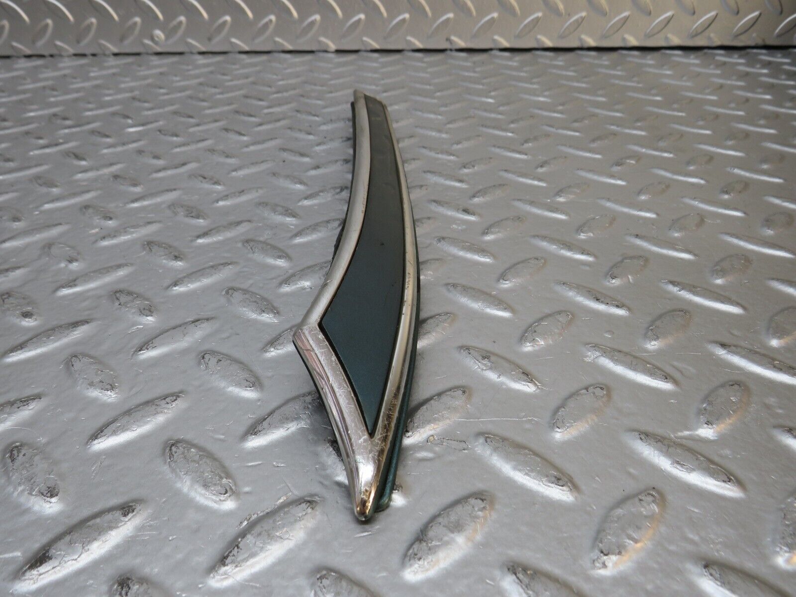 29932 Mercedes-Benz W123 230E C Pillar Exterior Trim Right Side 1236981097