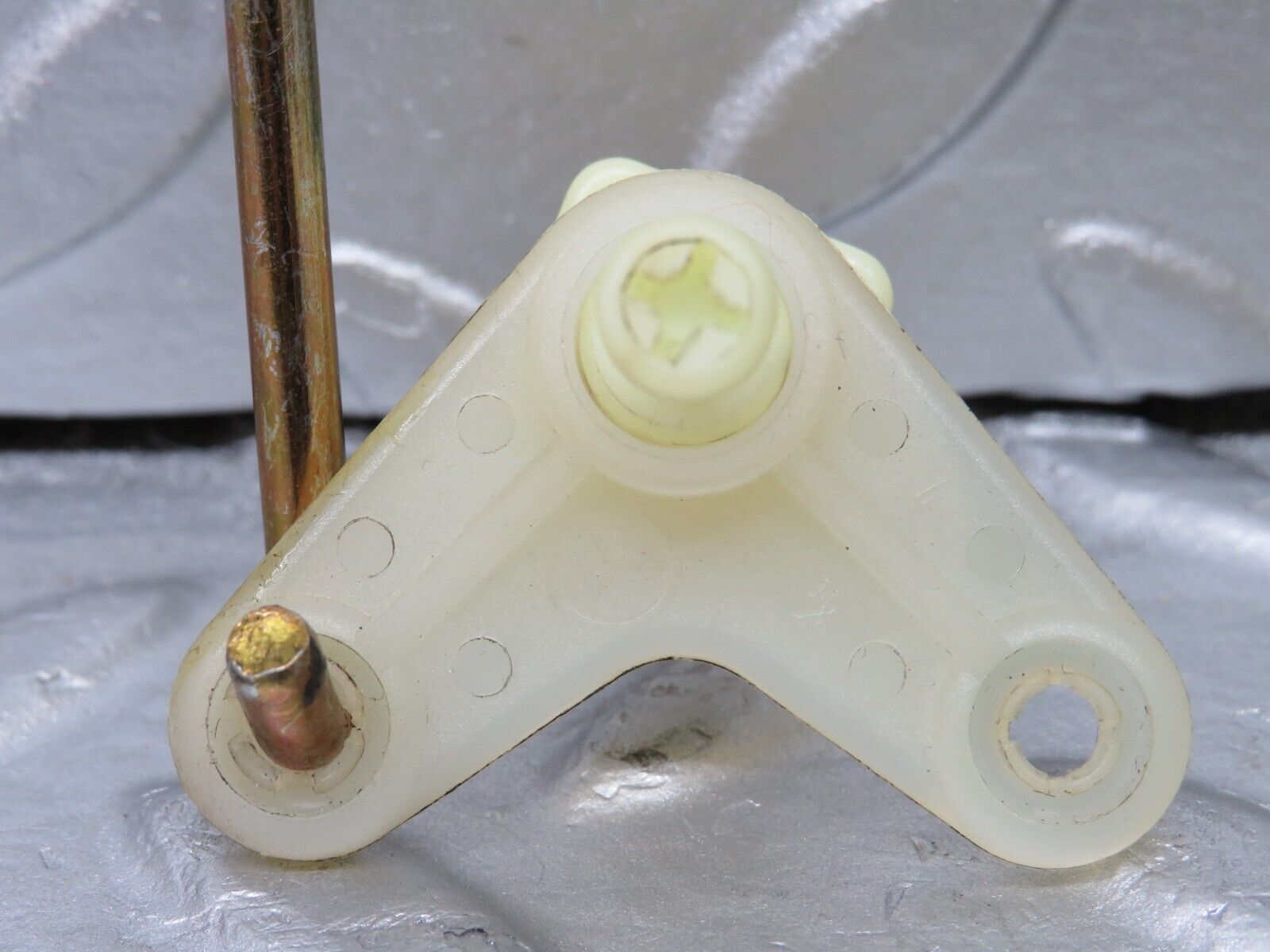 33337 Mercedes-Benz W202 C180 Rear Door Lock Knob Pair