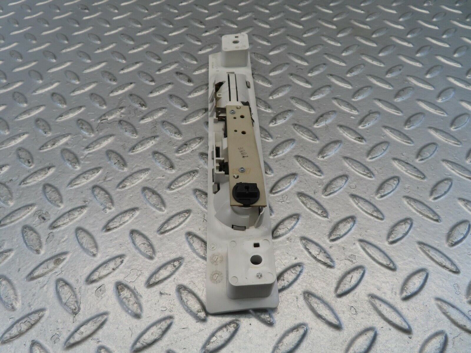 11111 Mercedes-Benz W221 S320 Interior Rear Right Roof Light 2218201201