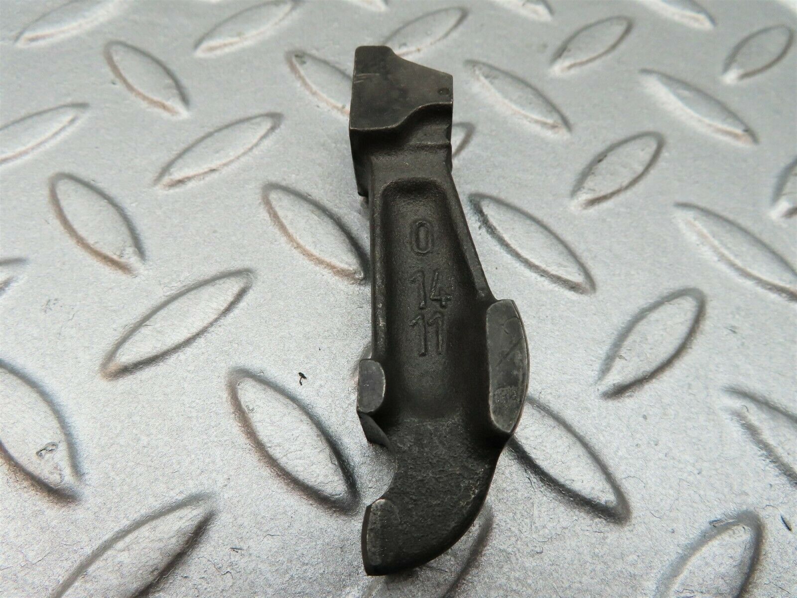 3540 Mercedes-Benz W108 280SE Valve Rocker Arm With Retaining Spring