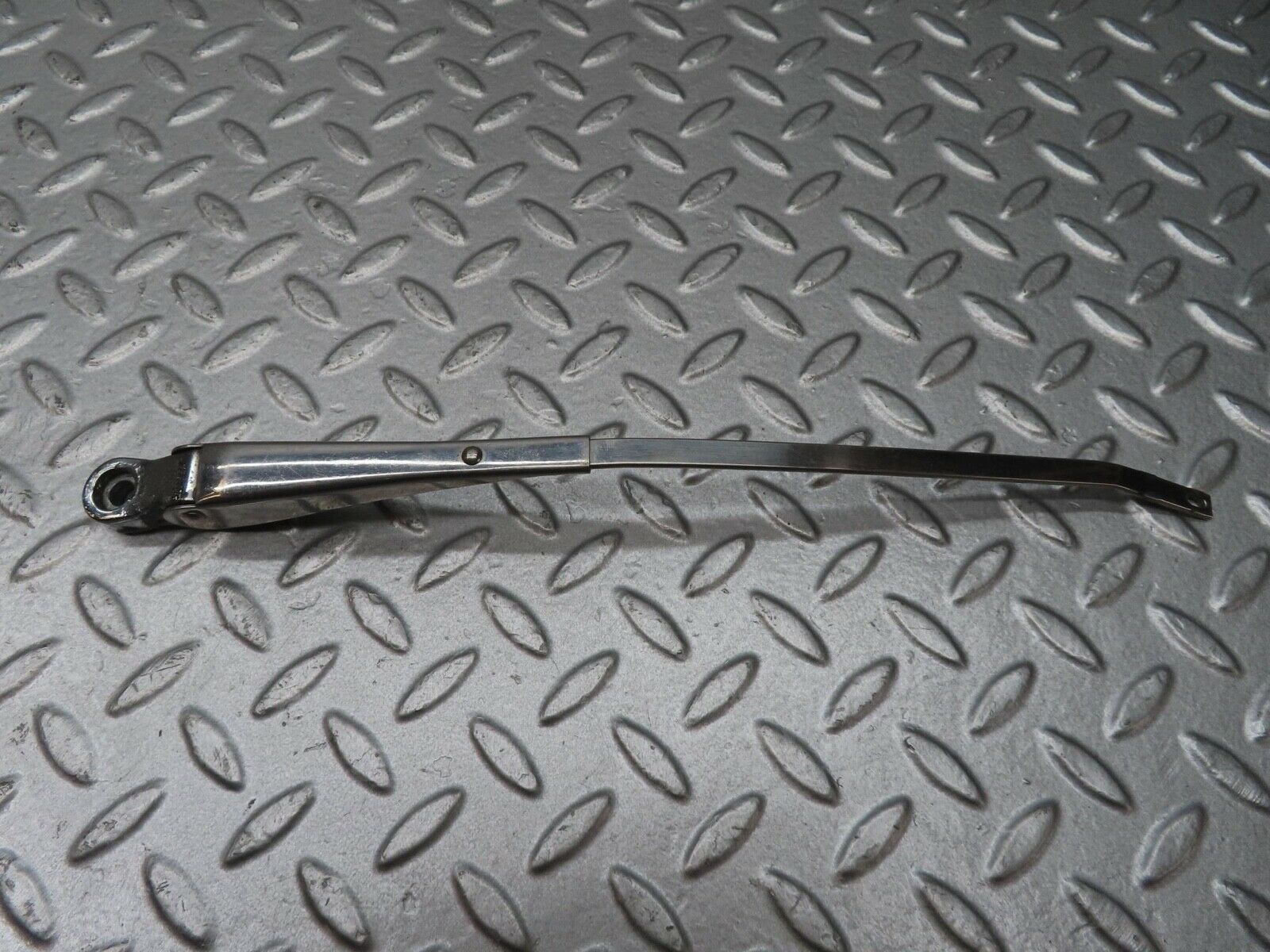 13114 Mercedes-Benz W111 220S Wiper Arm Right Side