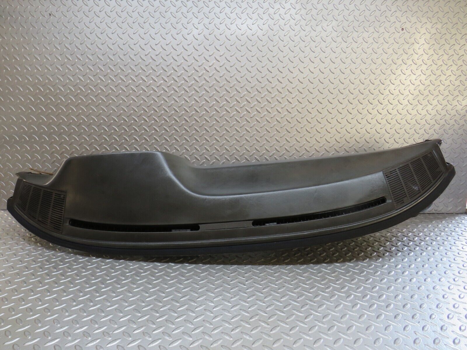 37158 Mercedes-Benz C126 420SEC Coupe Dashboard Black