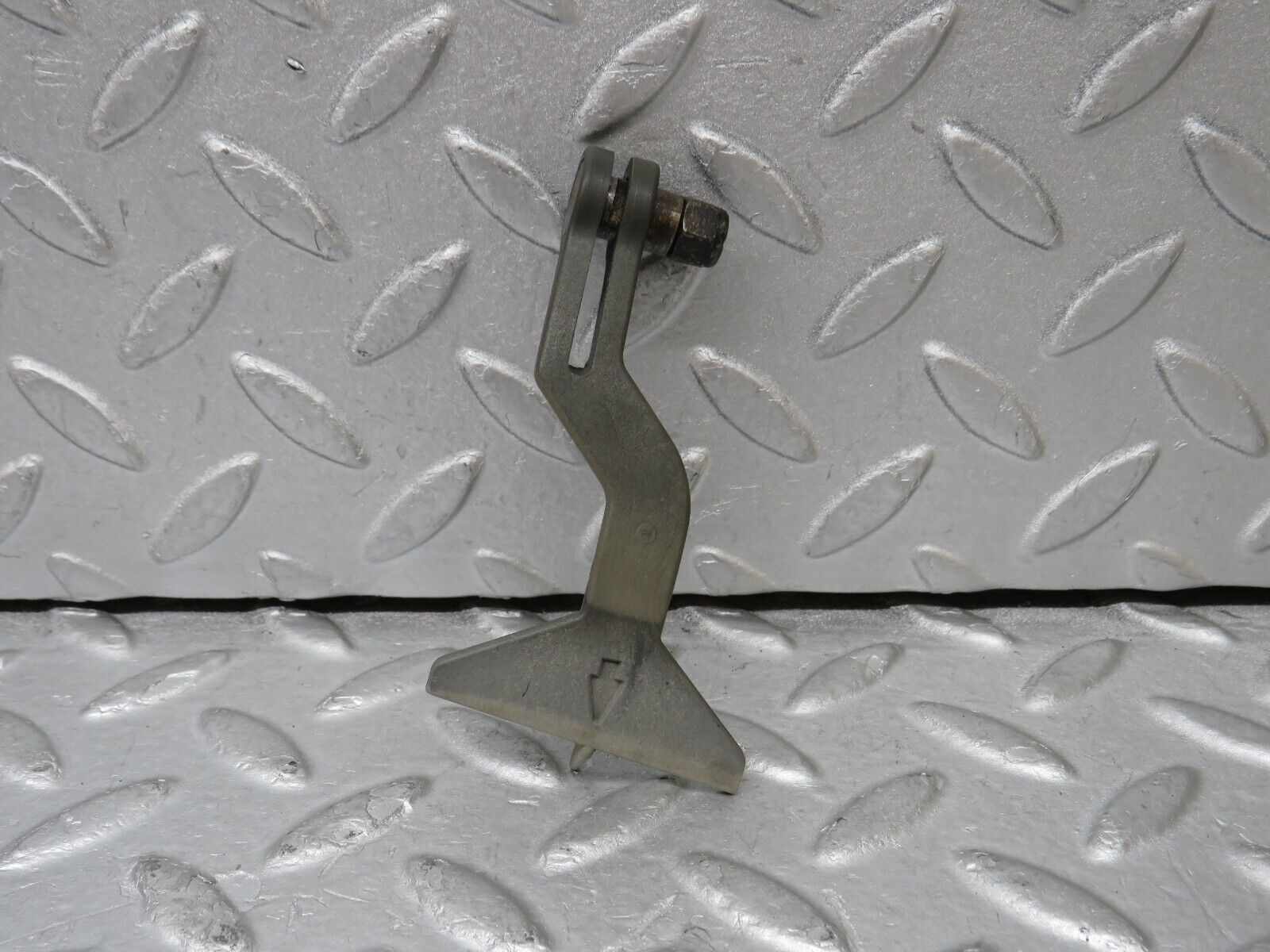 37922 Mercedes-Benz A124 320E Cabriolet Bonnet Release Pull Handle 1248870527