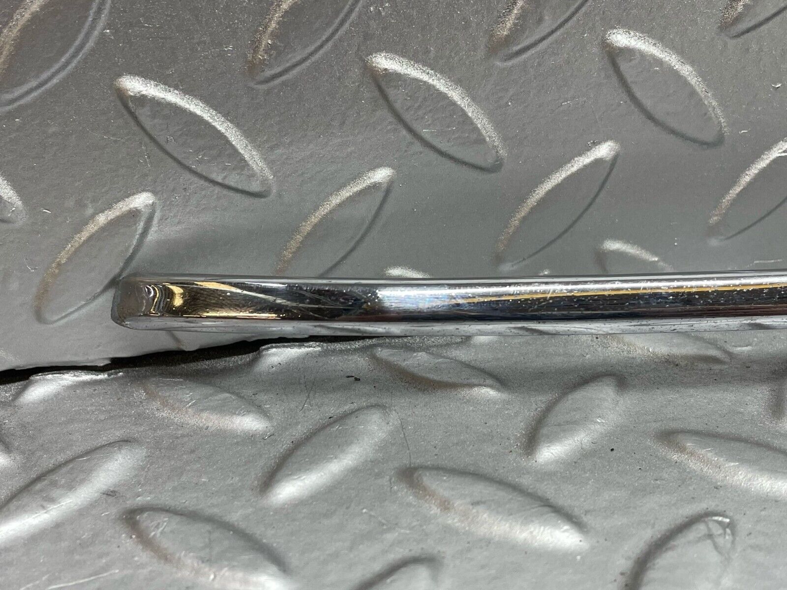 40251 Mercedes-Benz W120 180D Ponton Rear Windshield Bottom Chrome