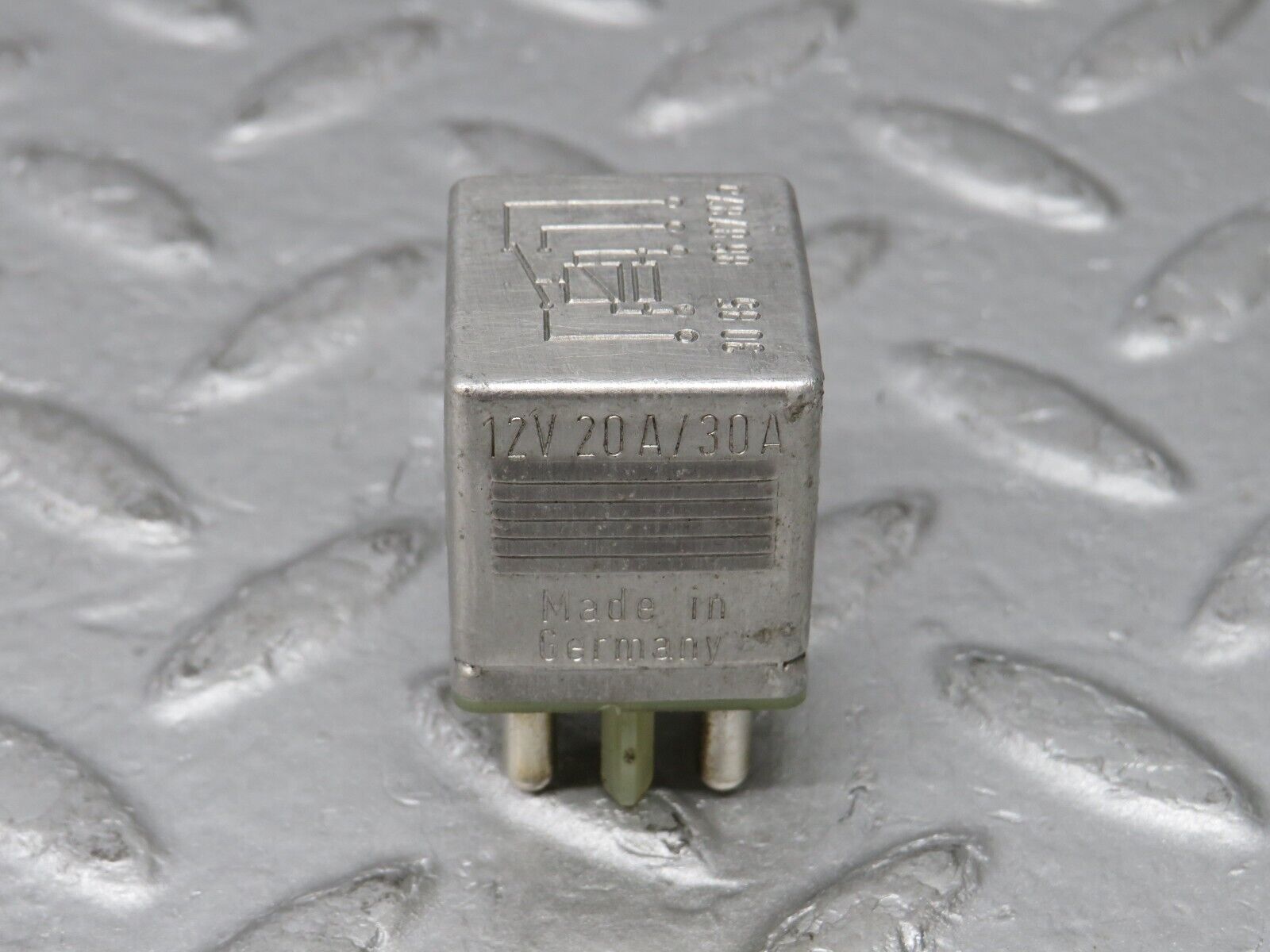 36089 Mercedes-Benz W126 420SE Multi Purpose Relay 0015420219