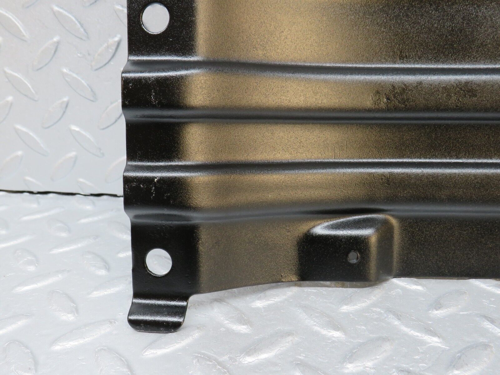 38488 Mercedes-Benz R129 280SL Coupe Automatic Gearbox Striker Plate