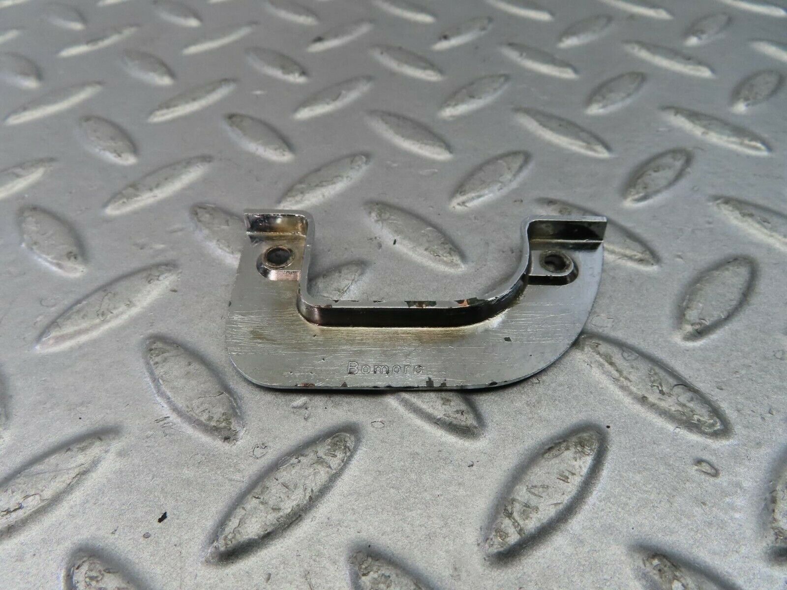 9052 Mercedes-Benz W115 Right Interior Chrome Door Latch Trim