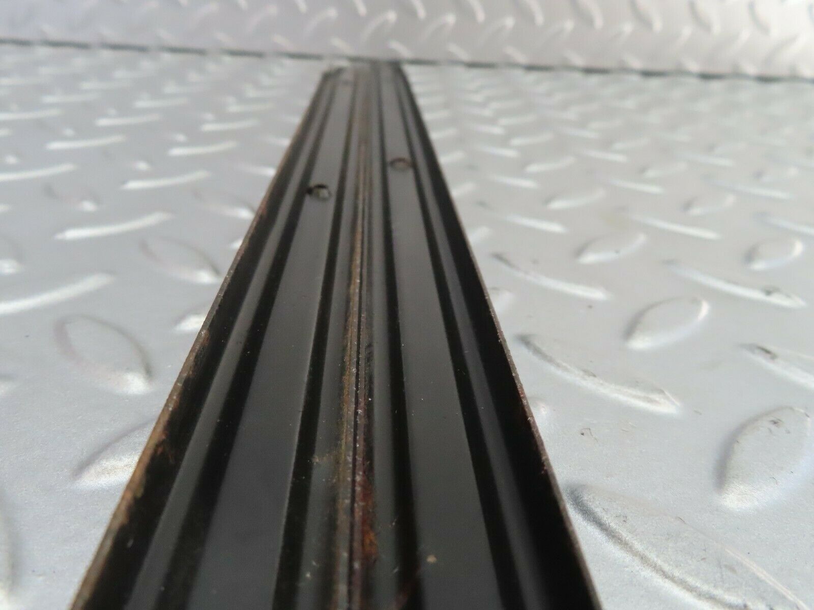 7216 Mercedes-Benz C107 350SLC Coupe Trunk Carpet Holding Strips Rails