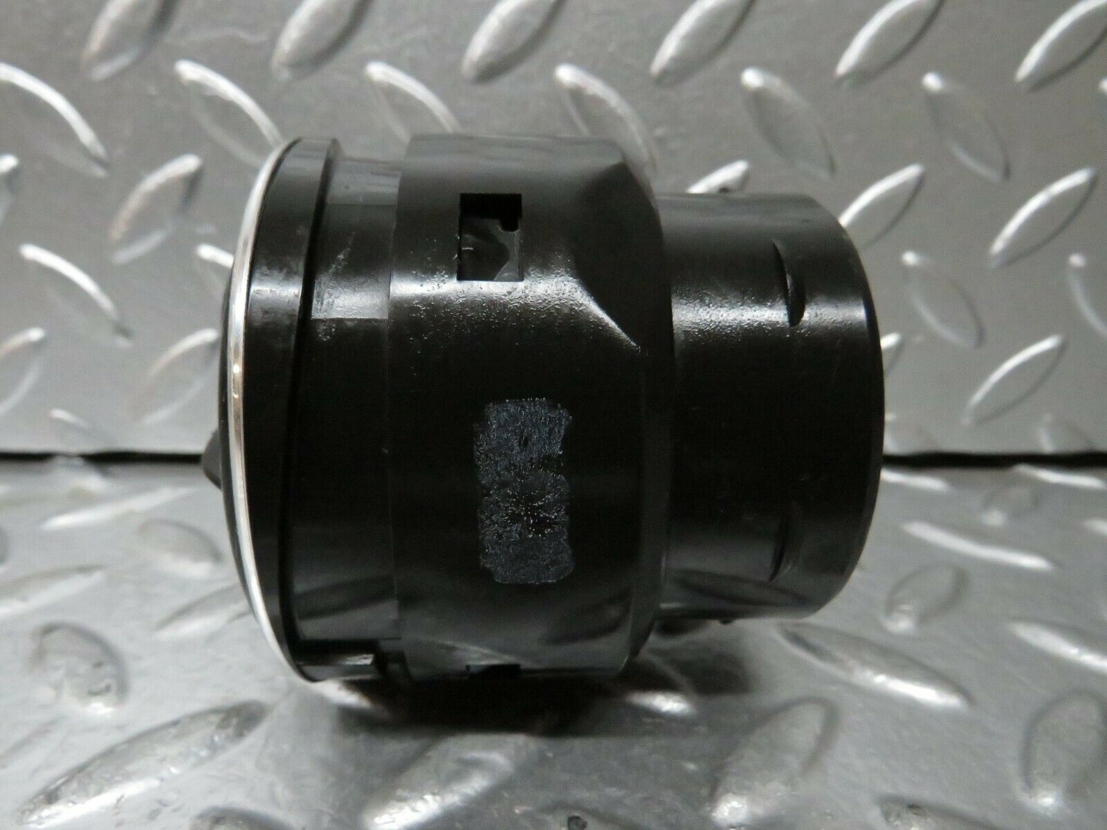 23774 Mercedes-Benz C107 450SLC Coupe Dashboard Air Vent