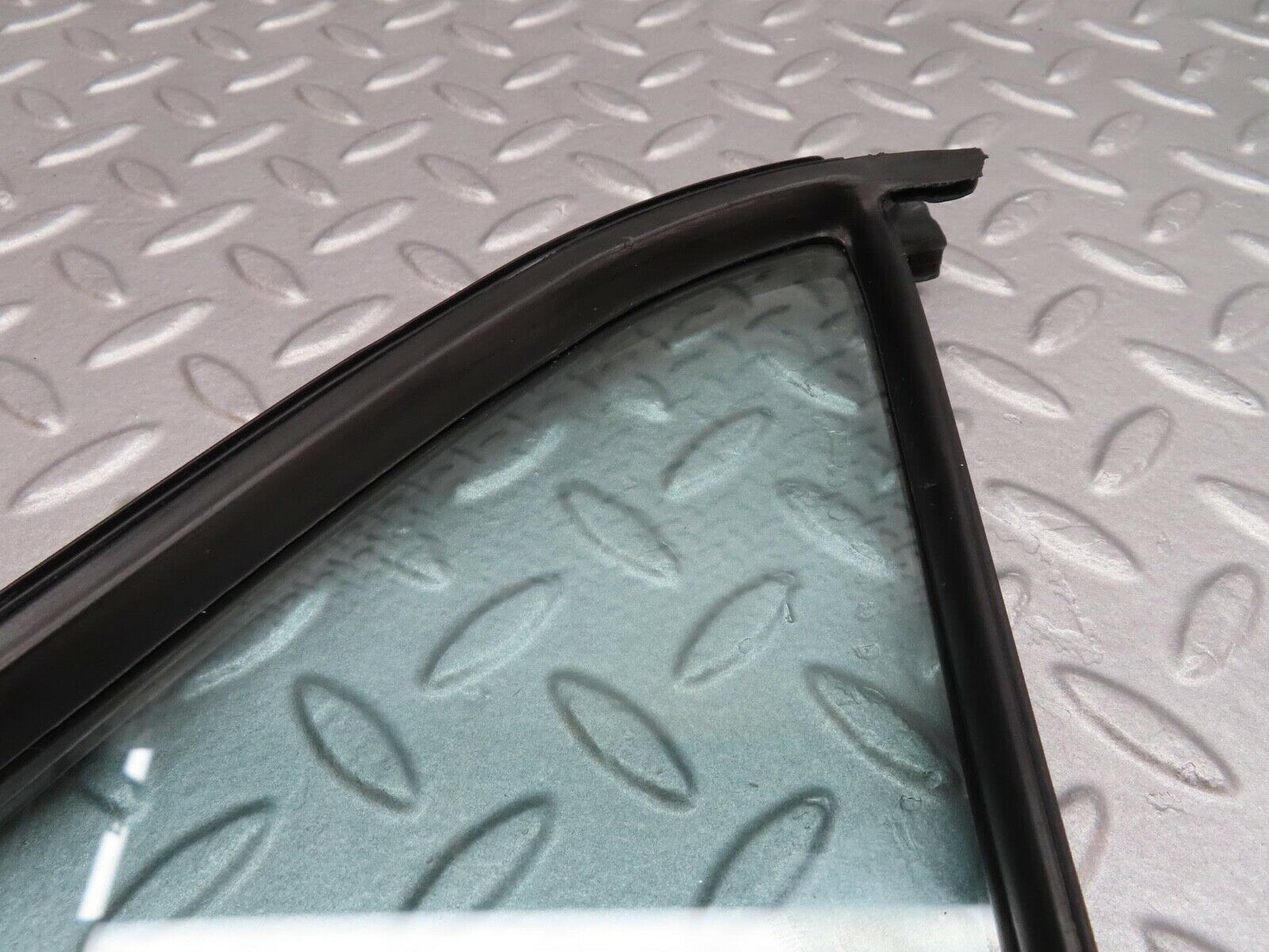 15919 Mercedes-Benz W123 280E Rear Left Quarter Window 1237350124