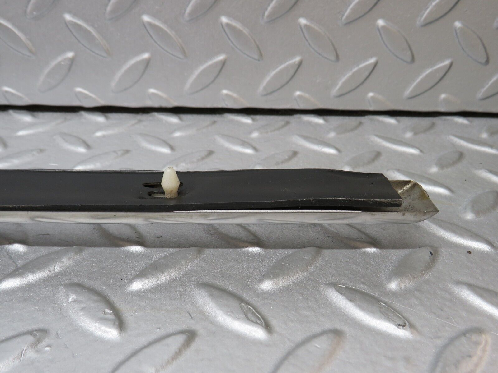 37442 Mercedes-Benz W109 300SEL Left Skirt Chrome Trim Strip