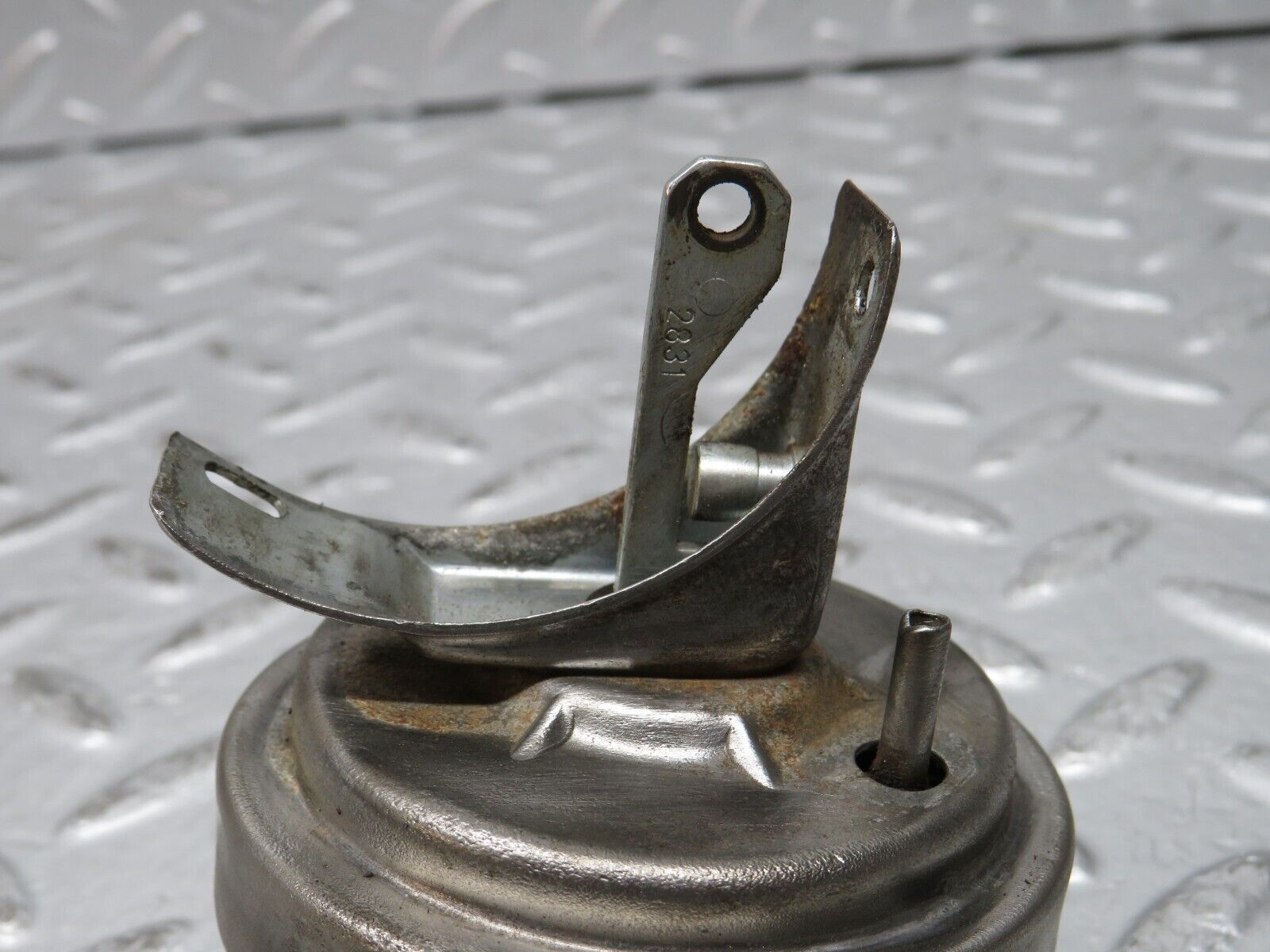 32062 Mercedes-Benz W123 230E Ignition Distributor Vacuum Control Valve