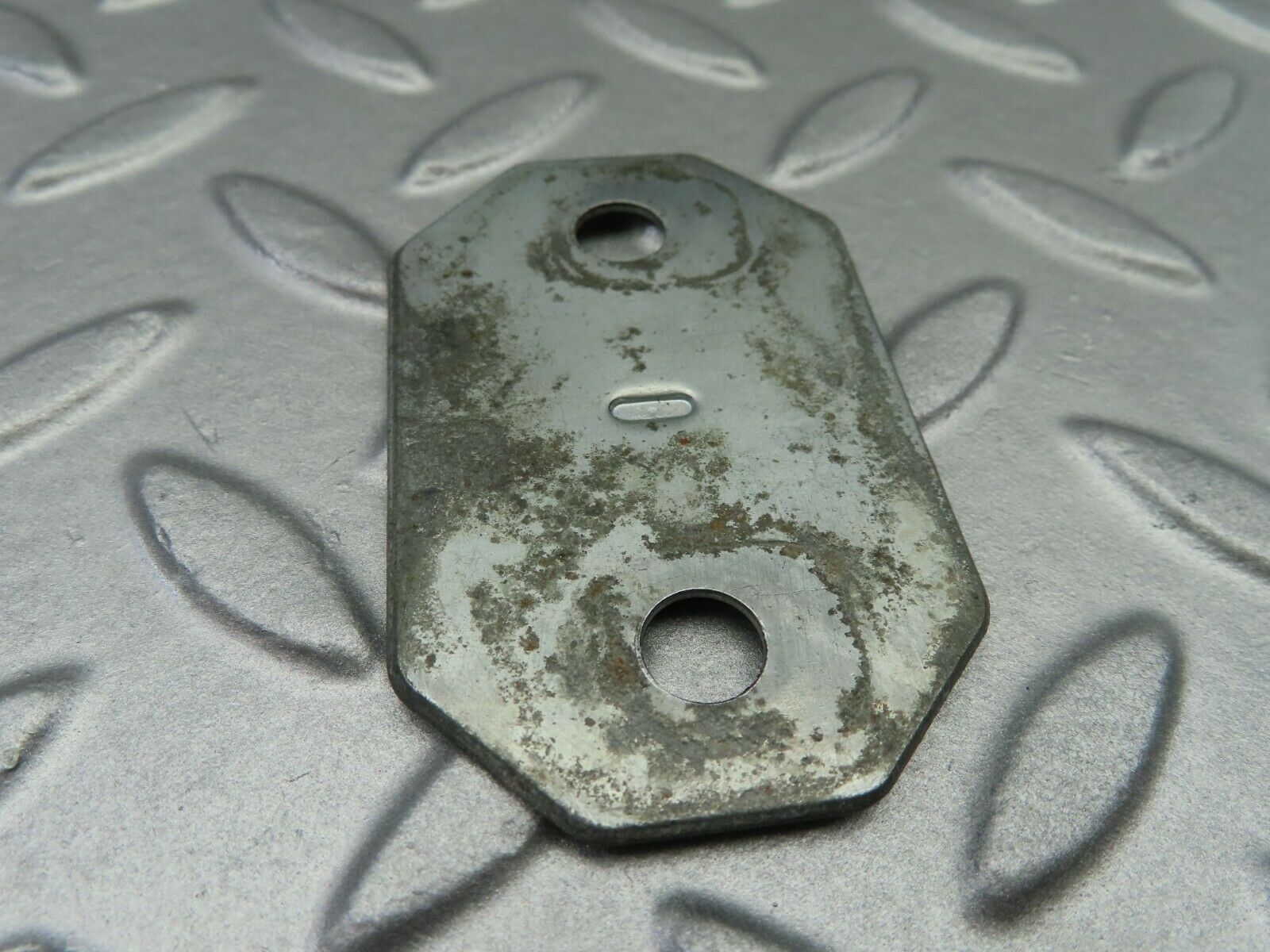 6758 Mercedes-Benz S124 E220 Wagon Door Lock Latch