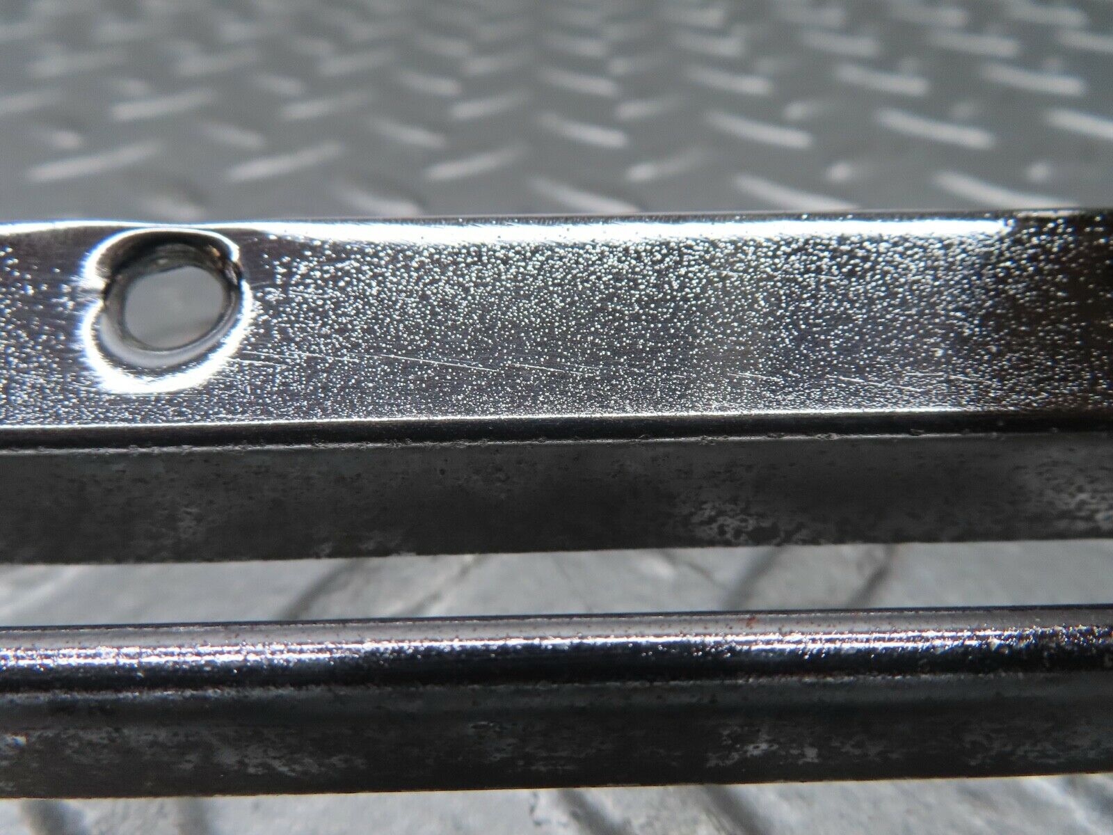 18449 Mercedes-Benz W111 220SE Coupe Air Intake Chrome Grill