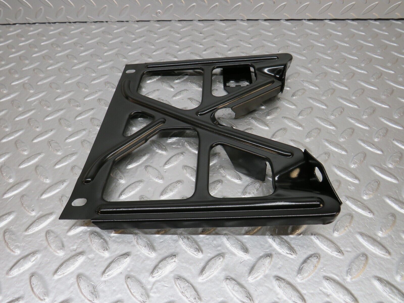 0860 Mercedes-Benz C107 350SLC Coupe Heater Blower Box Bracket Holder