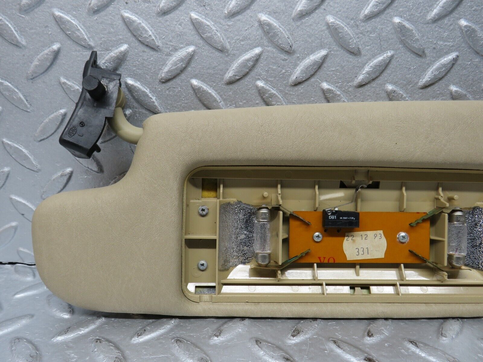 38470 Mercedes-Benz R129 280SL Coupe Sun Visor Left Side Beige