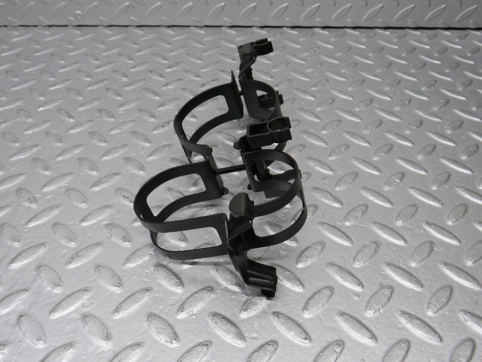 38640 Mercedes-Benz R129 280SL Coupe Fuel Pump Fuel Filter Holder Bracket