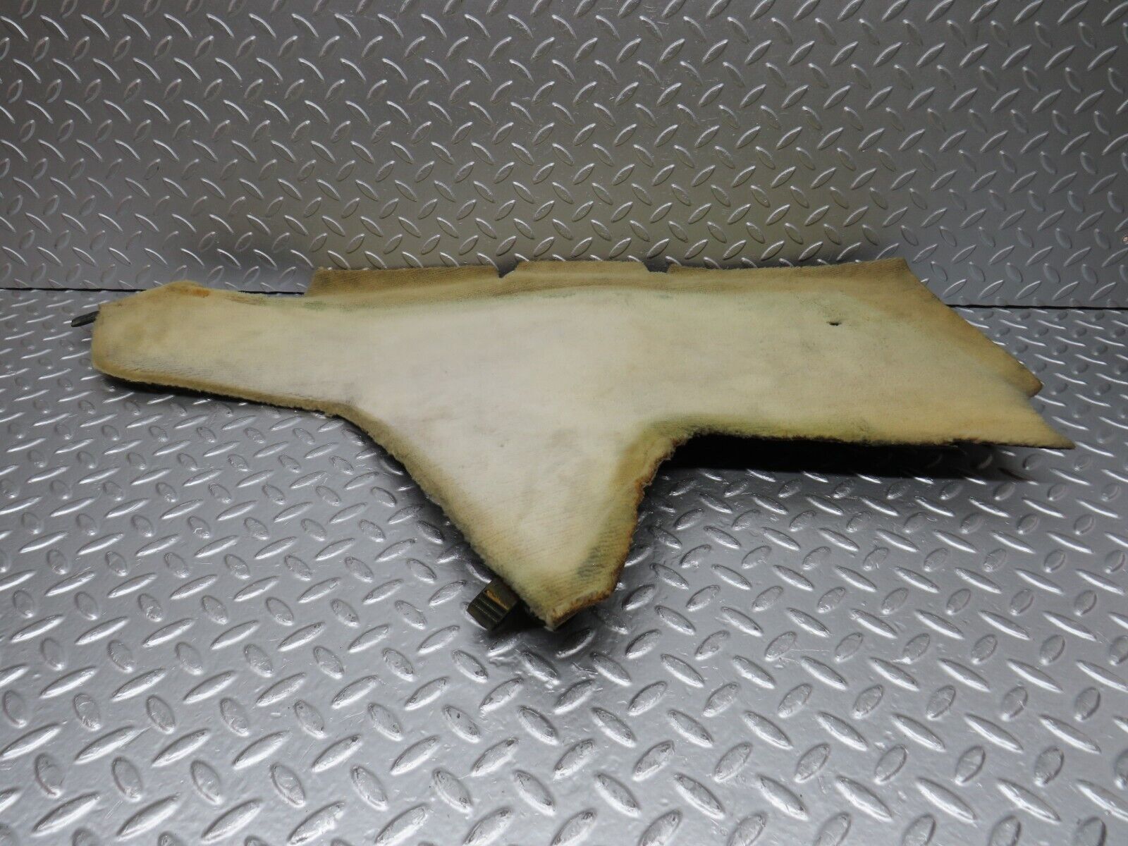 34382 Mercedes-Benz C126 380SEC Coupe Centre Console Carpet Left 1266831125