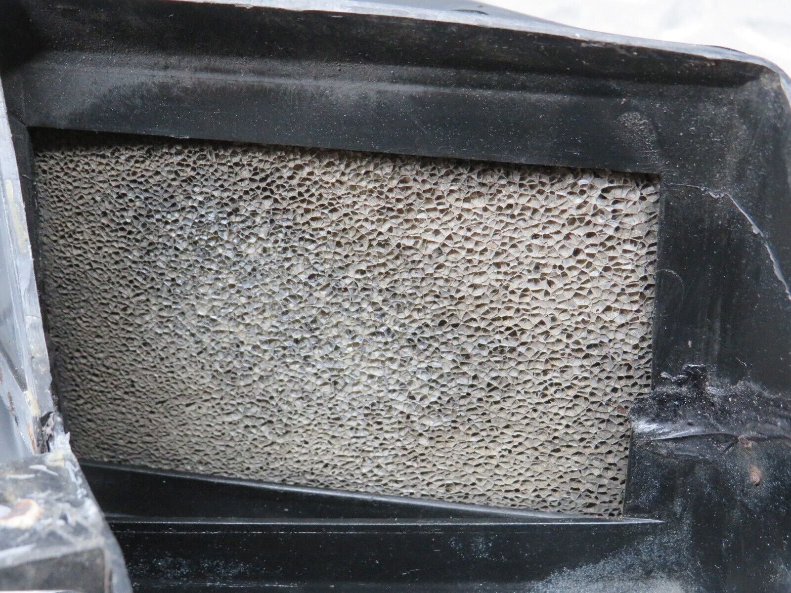 35912 Mercedes-Benz W108 Air Vent Control Right Side 1088301245