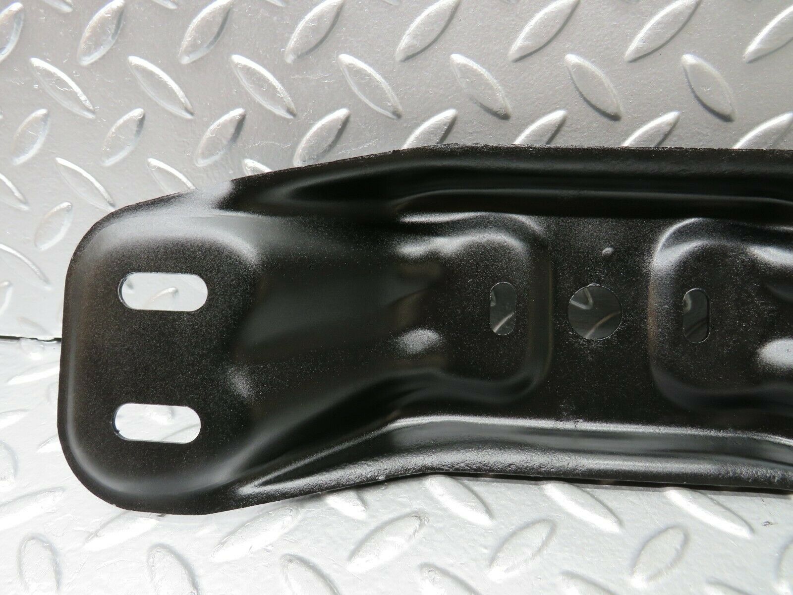 22433 Mercedes-Benz C124 E220 Coupe Gearbox Mount Bracket